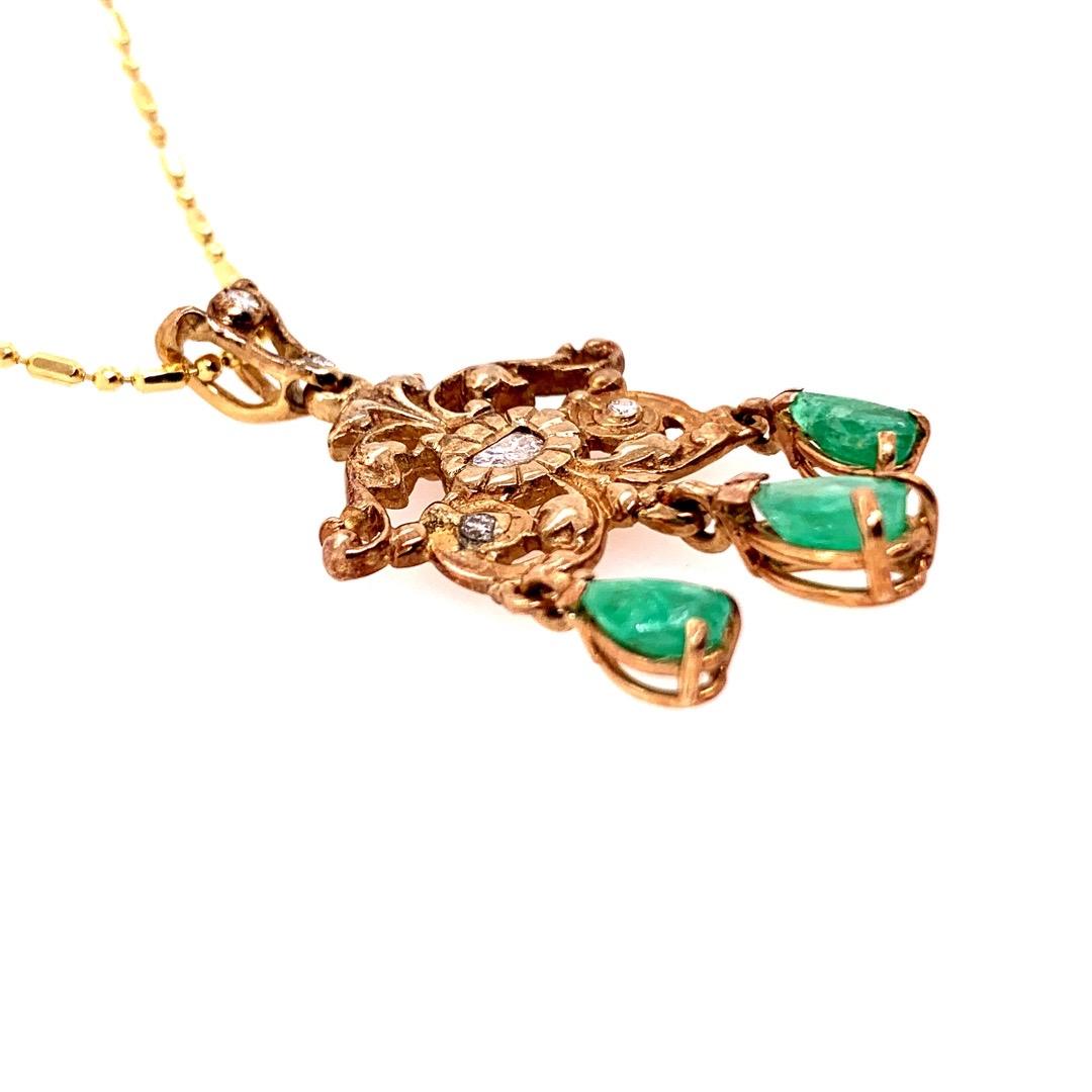 Retro Gold Pendant 1.80 Carat Natural Diamond and Emerald Gem Stone, circa 1960 For Sale 1