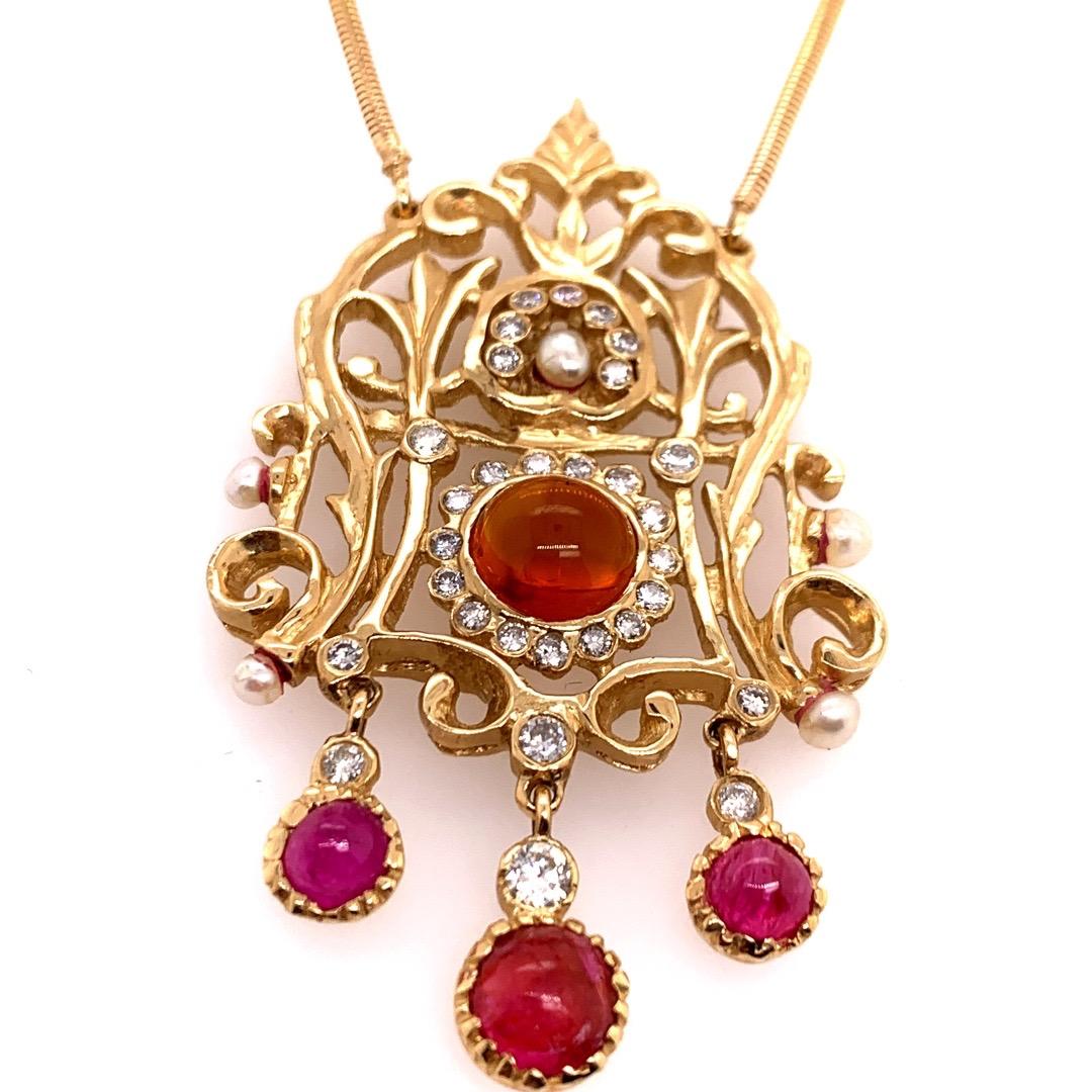Colgante Retro de Oro de 6 Quilates de Diamante Natural, Rubí y Cuarzo Gema circa 1960 Corte redondo en venta