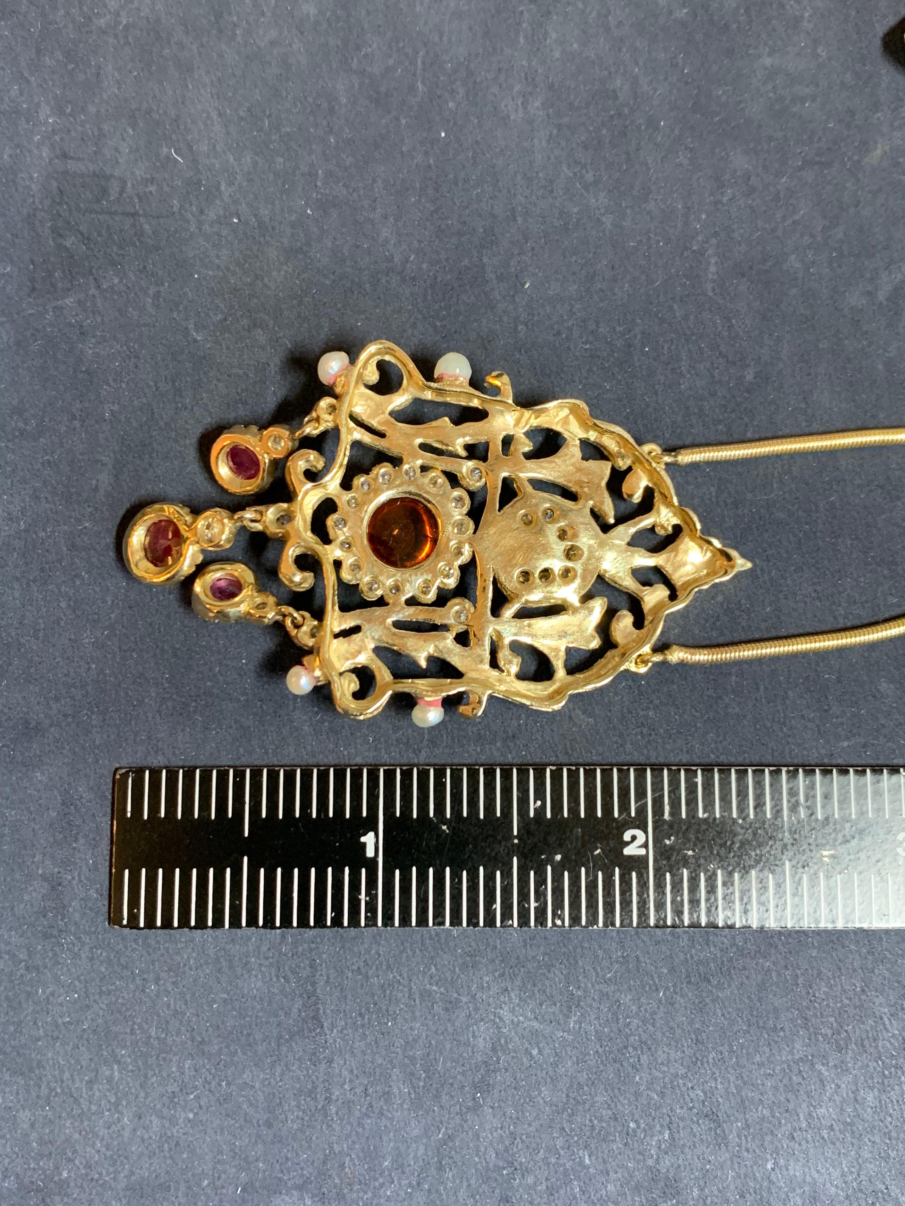 De las mujeres Colgante Retro de Oro de 6 Quilates de Diamante Natural, Rubí y Cuarzo Gema circa 1960 en venta