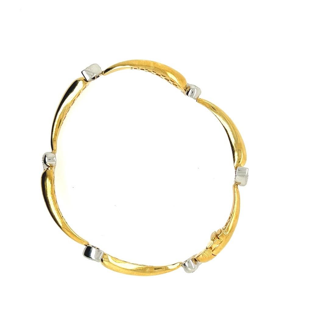 Rétro Bracciale retrò in oro e platino con diamanti naturali incolori da 0,45 carati Circa 1960 in vendita