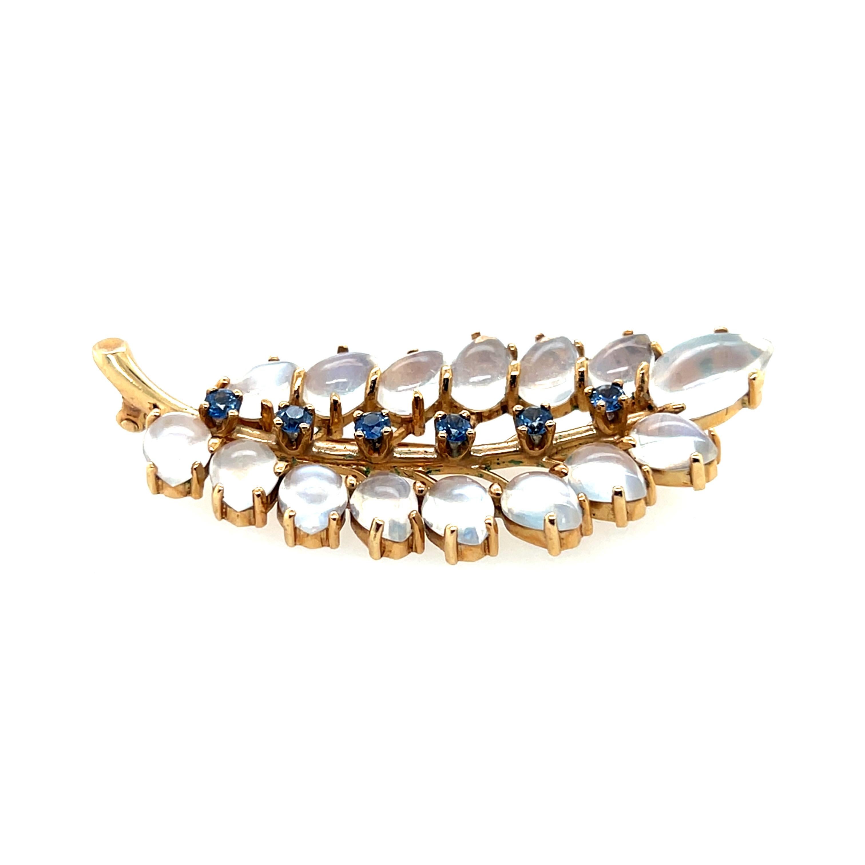 Retro Gold Sapphire and Rare Blue Cabochon Moonstone Leaf Shaped Pin Brooch 1970 For Sale 1