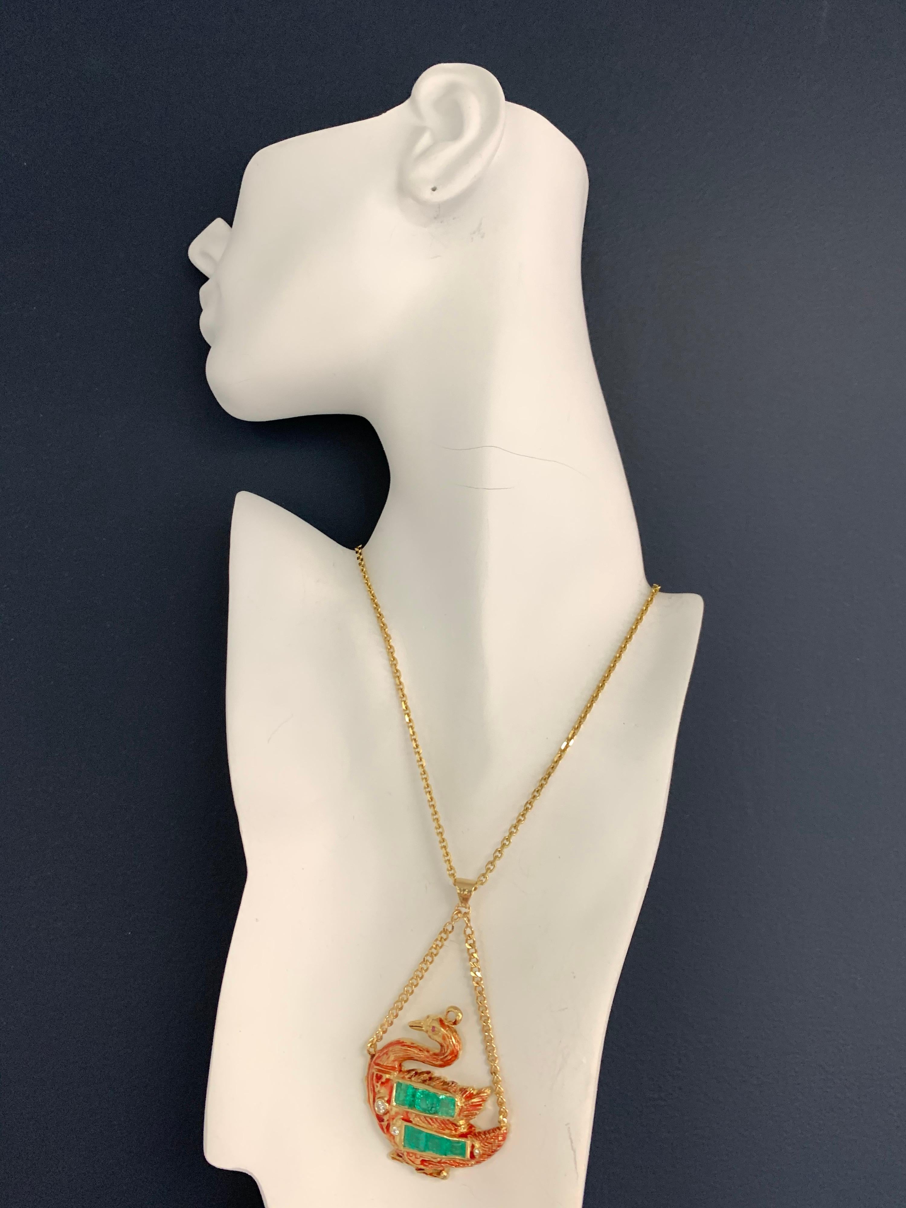 A rare Circa 1950 pendant with six natural Colombian emeralds (6.32cts) and three diamonds (0.18cts). Set in a stunning Swan frame in 18k gold (chain is 14k).

Chain is included, 18” inch.

 

The piece weighs 40.05 grams.