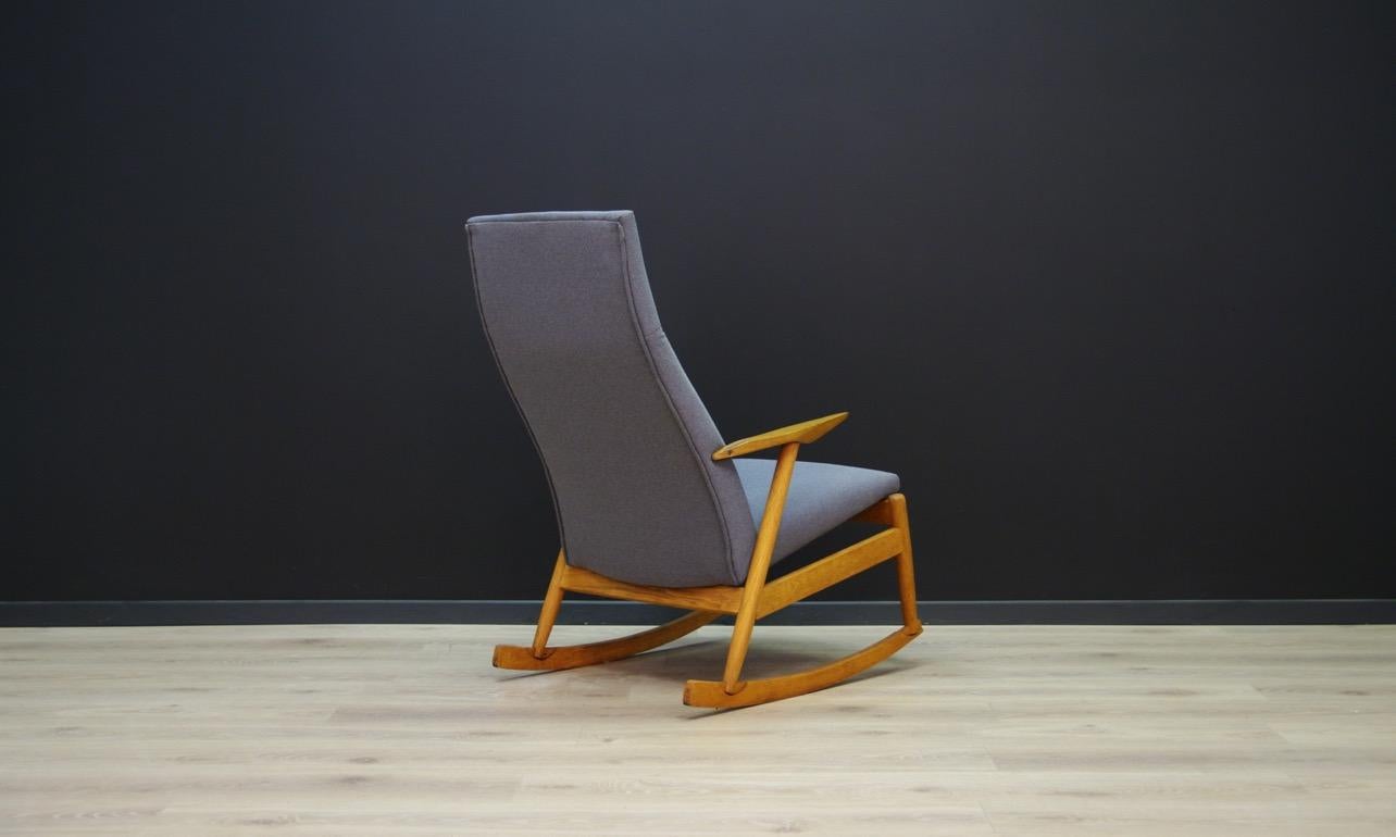 Retro Gray Rocking Chair Ashe Vintage Danish Design In Good Condition For Sale In Szczecin, Zachodniopomorskie