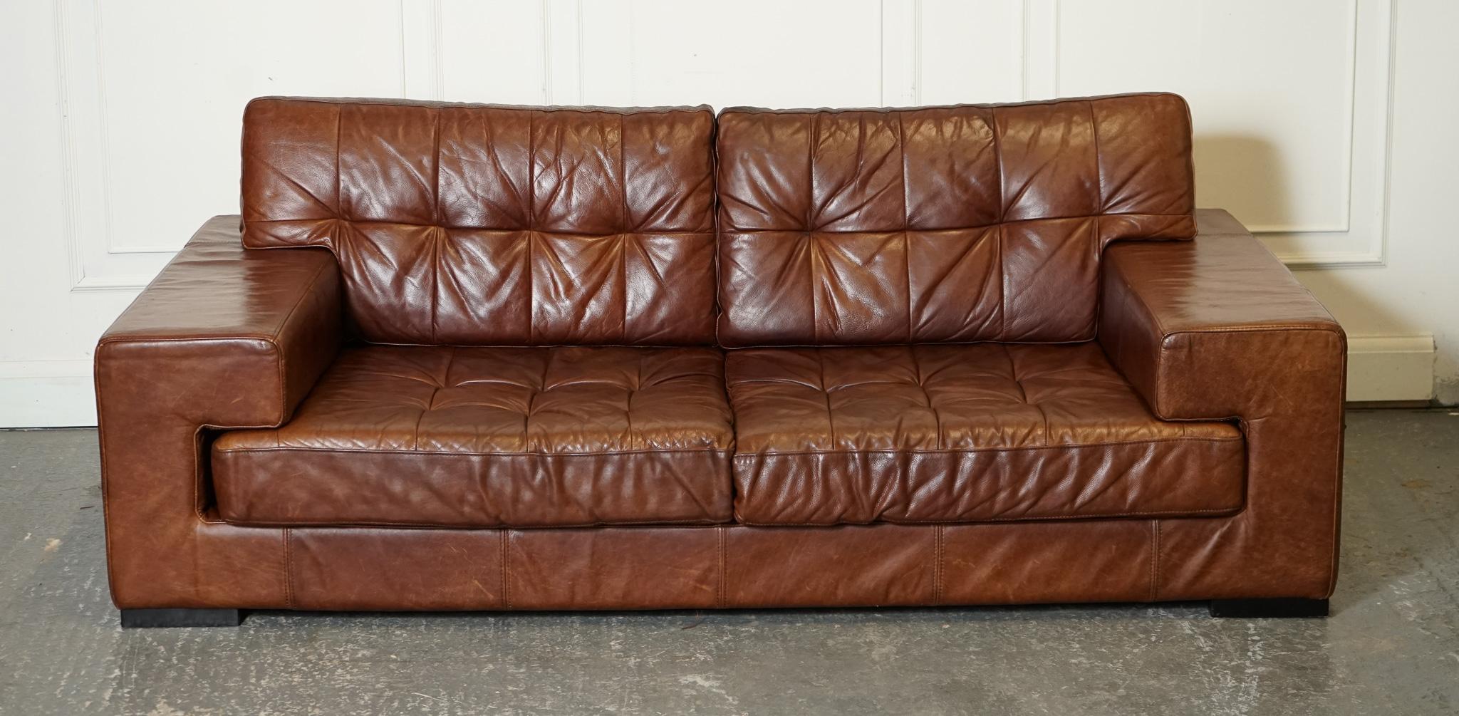 Britannique RETRO HALO TiMOTHY OULTON SOFA en cuir marron en vente