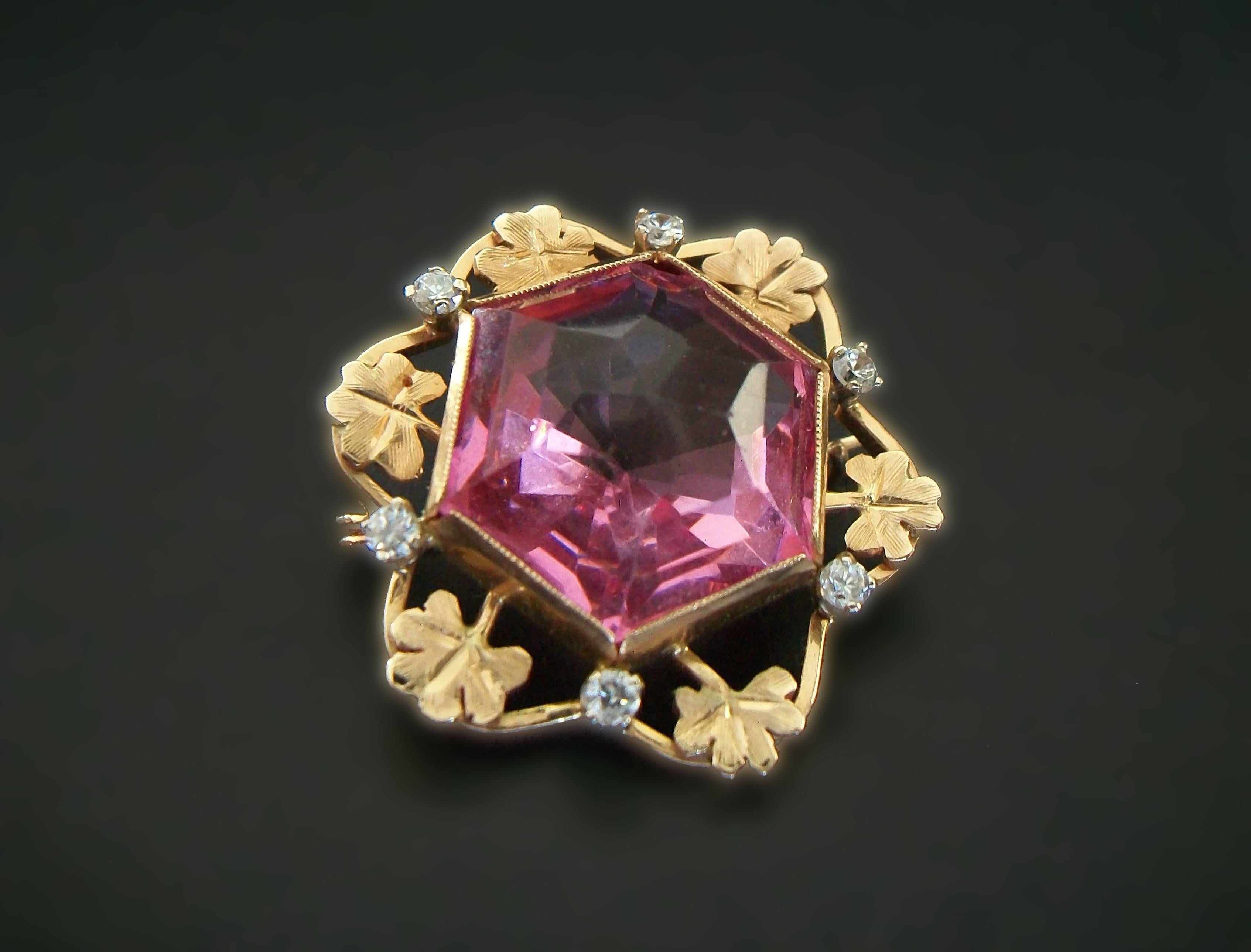Retro Hexagon Pink & Clear Crystal Brooch - 14K Gold - Italy - Circa 1960's For Sale 1