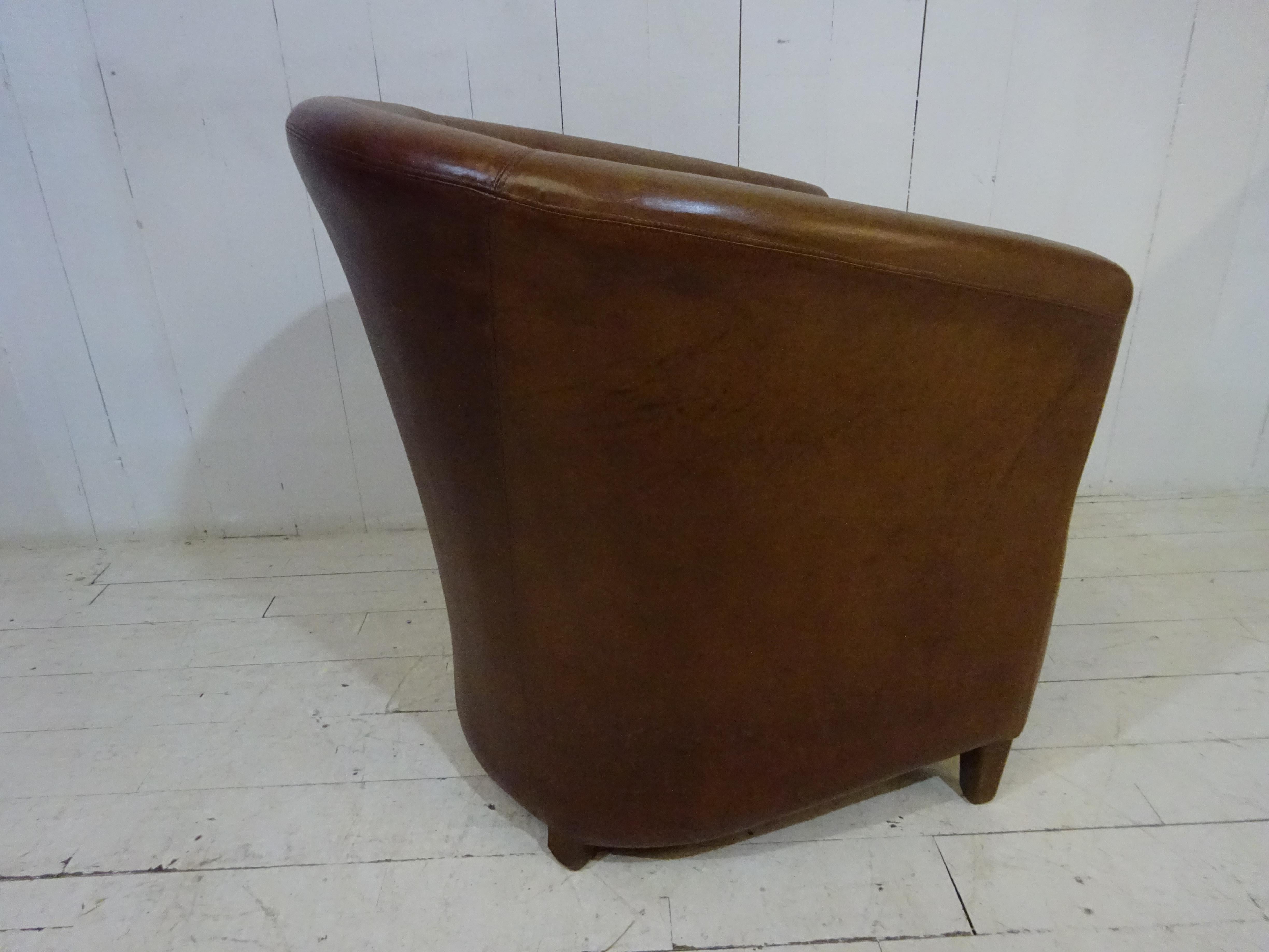 Retro Hotel Tub Chair in Distressed Tan Leather In Good Condition In Tarleton, GB