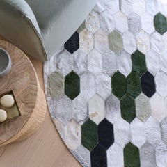 Retro Inspired Customizable Hornet Moss Cowhide Rug Round X-Large