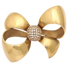 Retro Italian 18 Kt Gold Bow with Diamond Cluster Knot