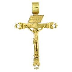 Retro Italian 18kt Yellow Gold Crucifix 