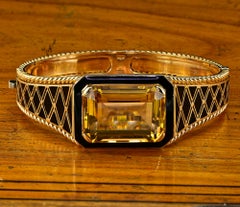 Retro Italian 33.80 Ct Natural Citrine Black Enamel 18 KT Bangle
