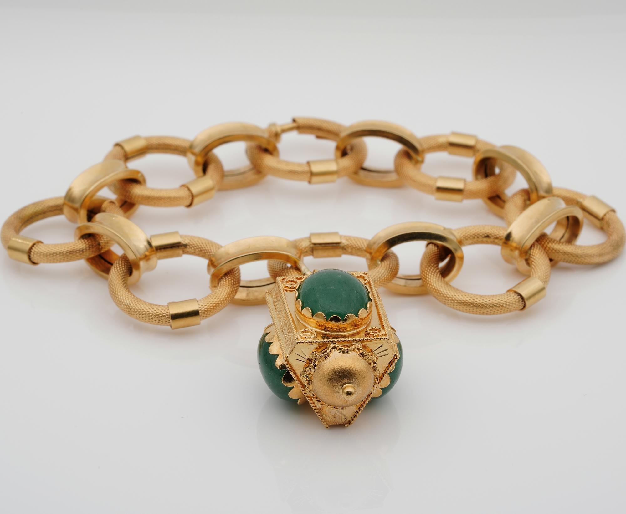 This superb example of Retro Etruscan revival Fob bracelet is of solid 18 KT gold
Boasting magnificent past workmanship and the style in vogue during La Bella Vita 1950 ca.
Designed with intertwined gold links alternating plain and snake skin
