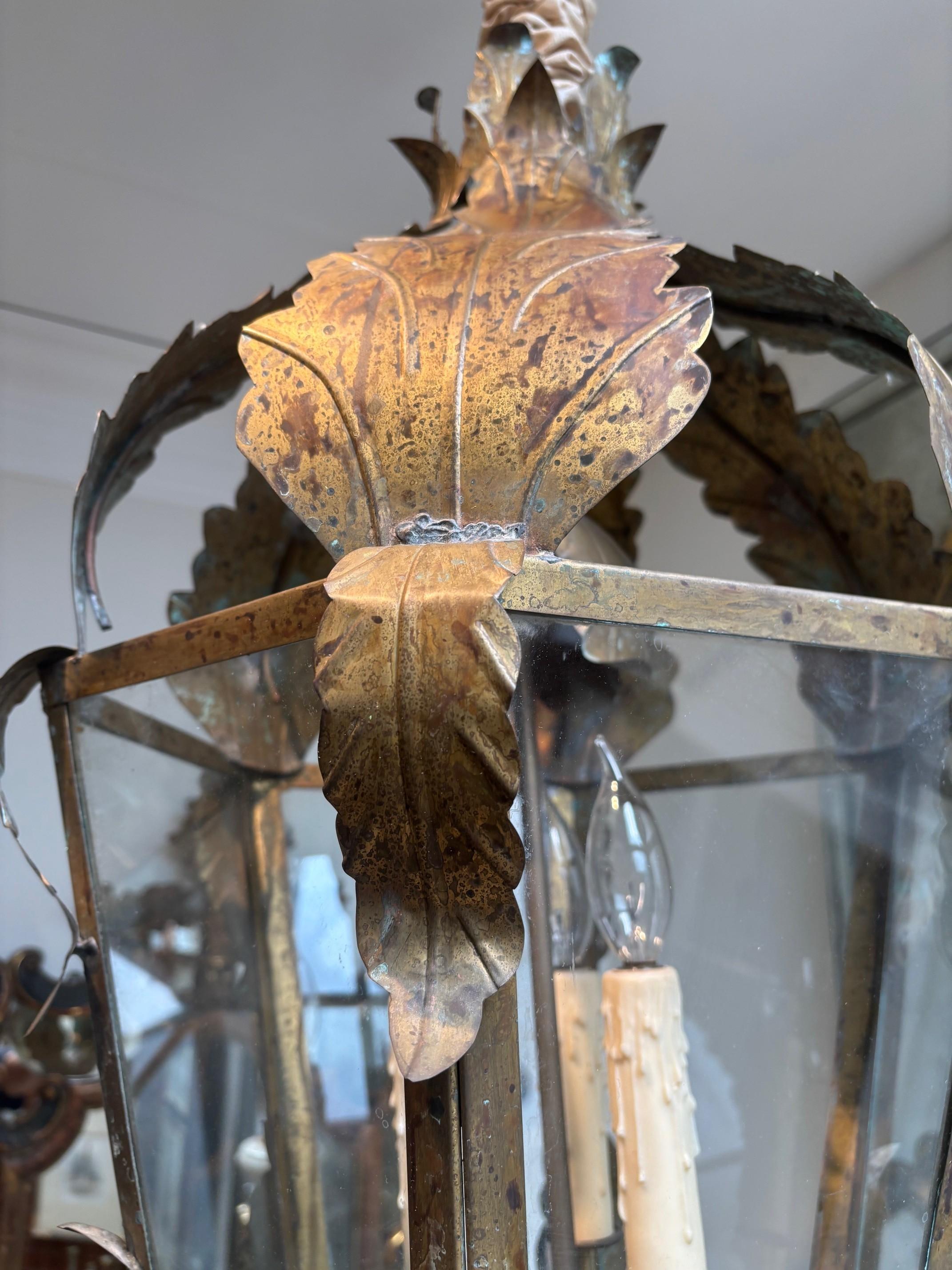 Retro Italian Handcrafted Solid Brass and Glass Six Sided Hanging Tole Lantern For Sale 4