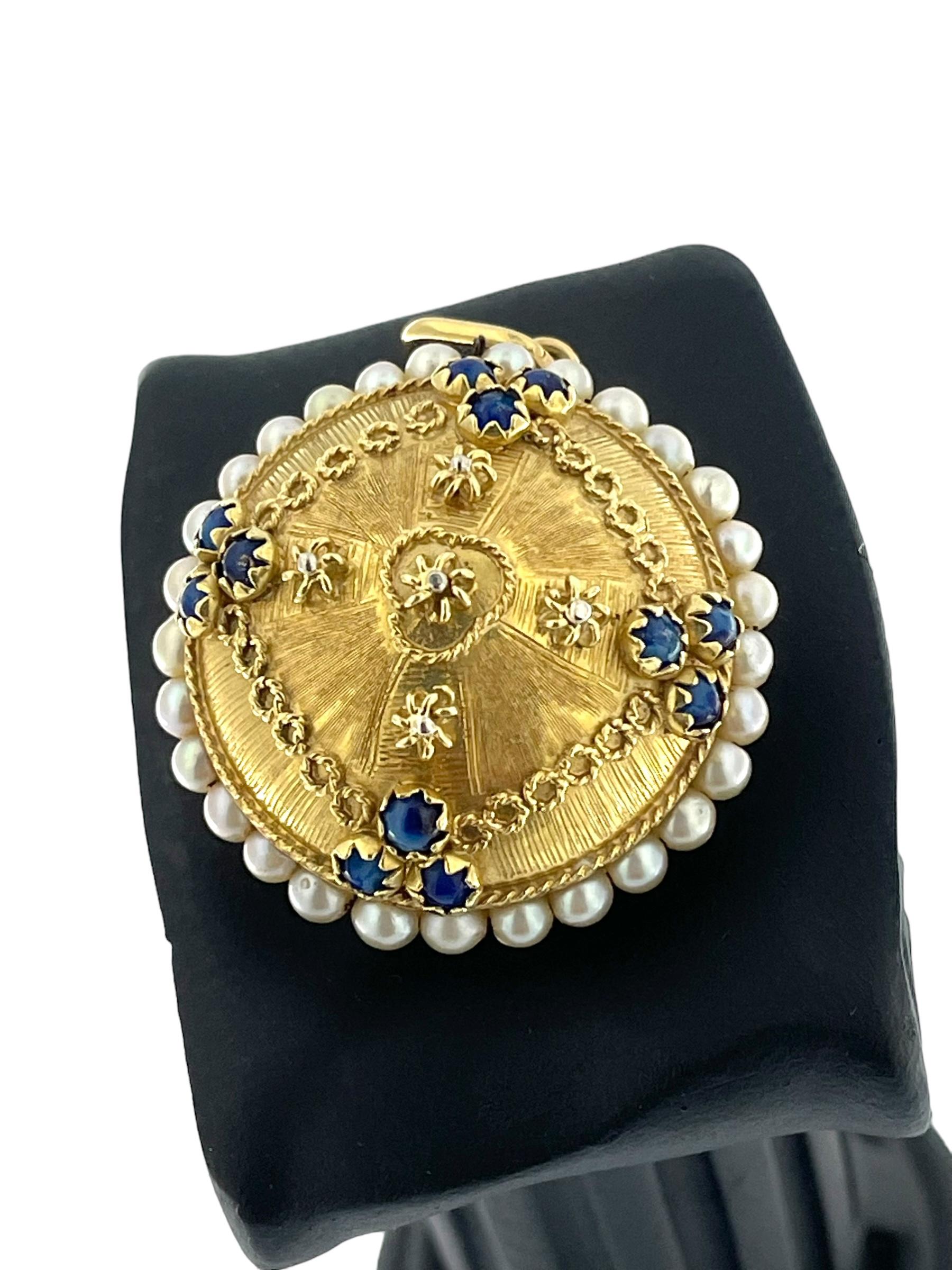 Round Cut Retro Italian Yellow Gold Pendant with Pearls and Lapis Lazuli For Sale