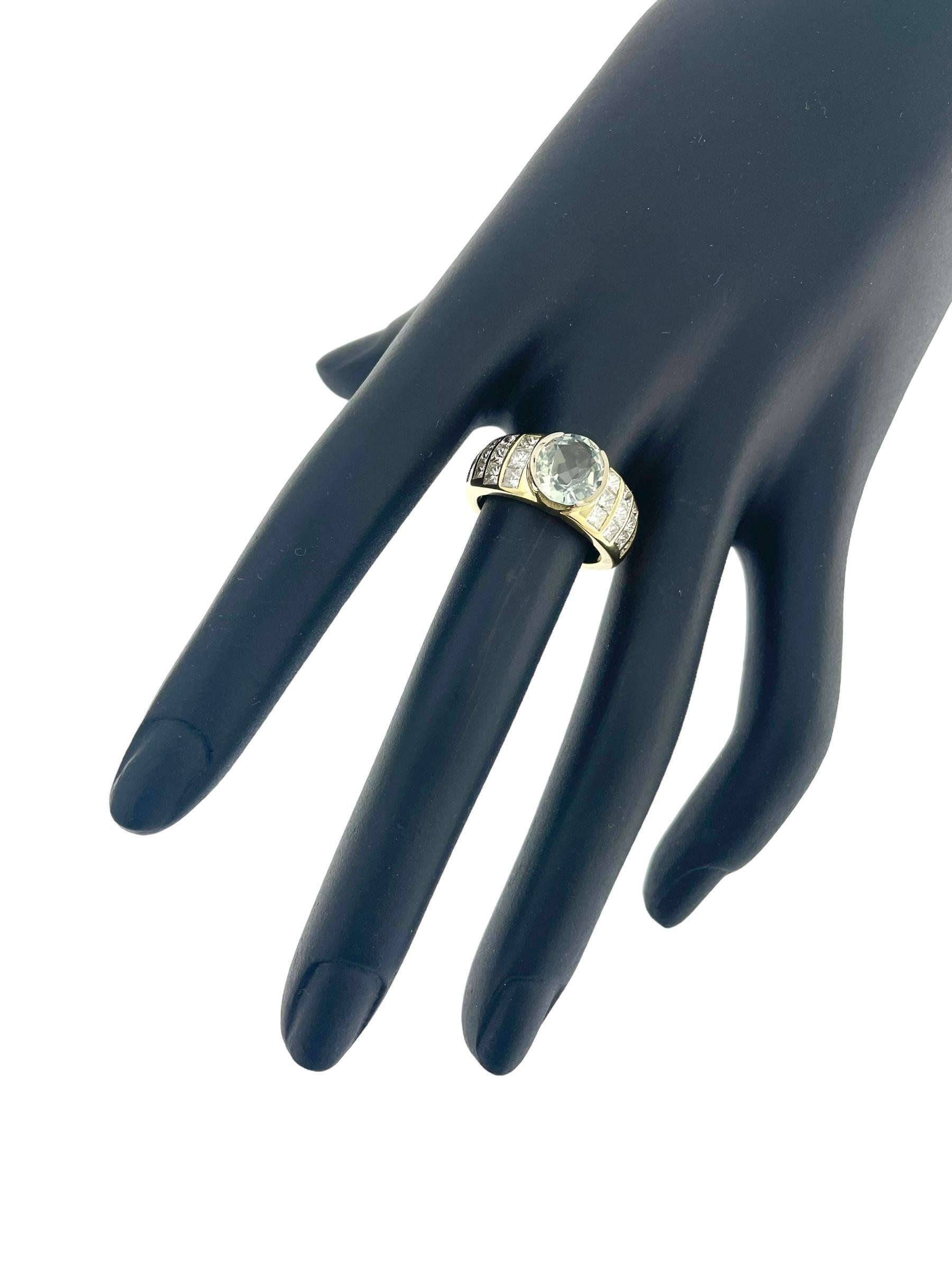 Retro Italienischer Retro-Ring aus Gelbgold mit Peridot und Diamanten für Damen oder Herren im Angebot