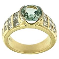 Vintage Italian Yellow Gold Ring with Peridot and Diamonds