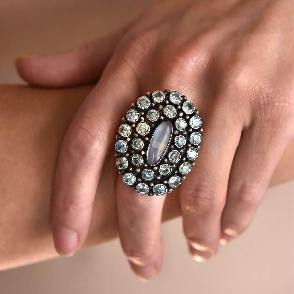 Retro Großer Mondstein und blauer Zirkon Cluster Ring Damen im Angebot