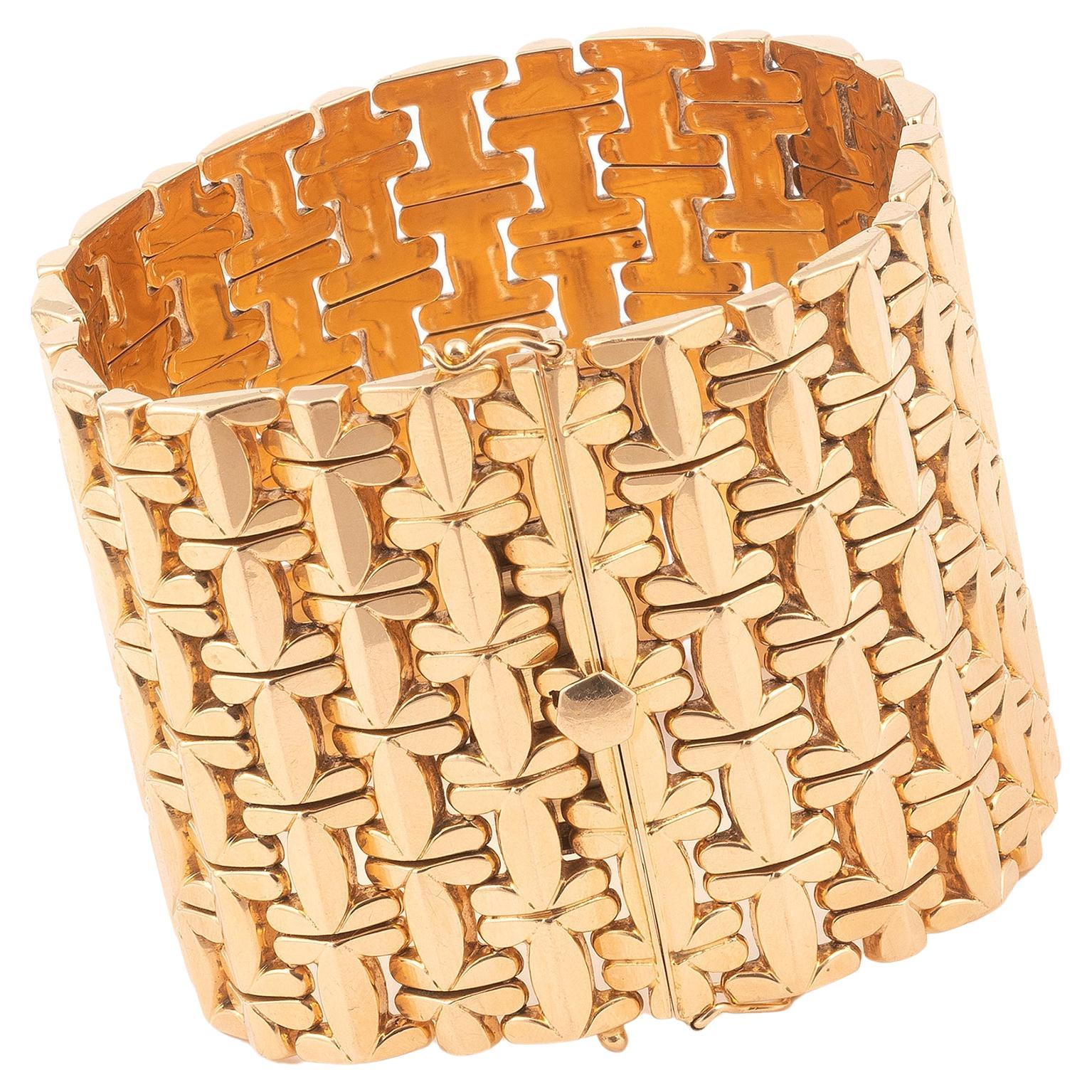 Retro Large Wide 18ct Gold Bracelet In Excellent Condition For Sale In Firenze, IT