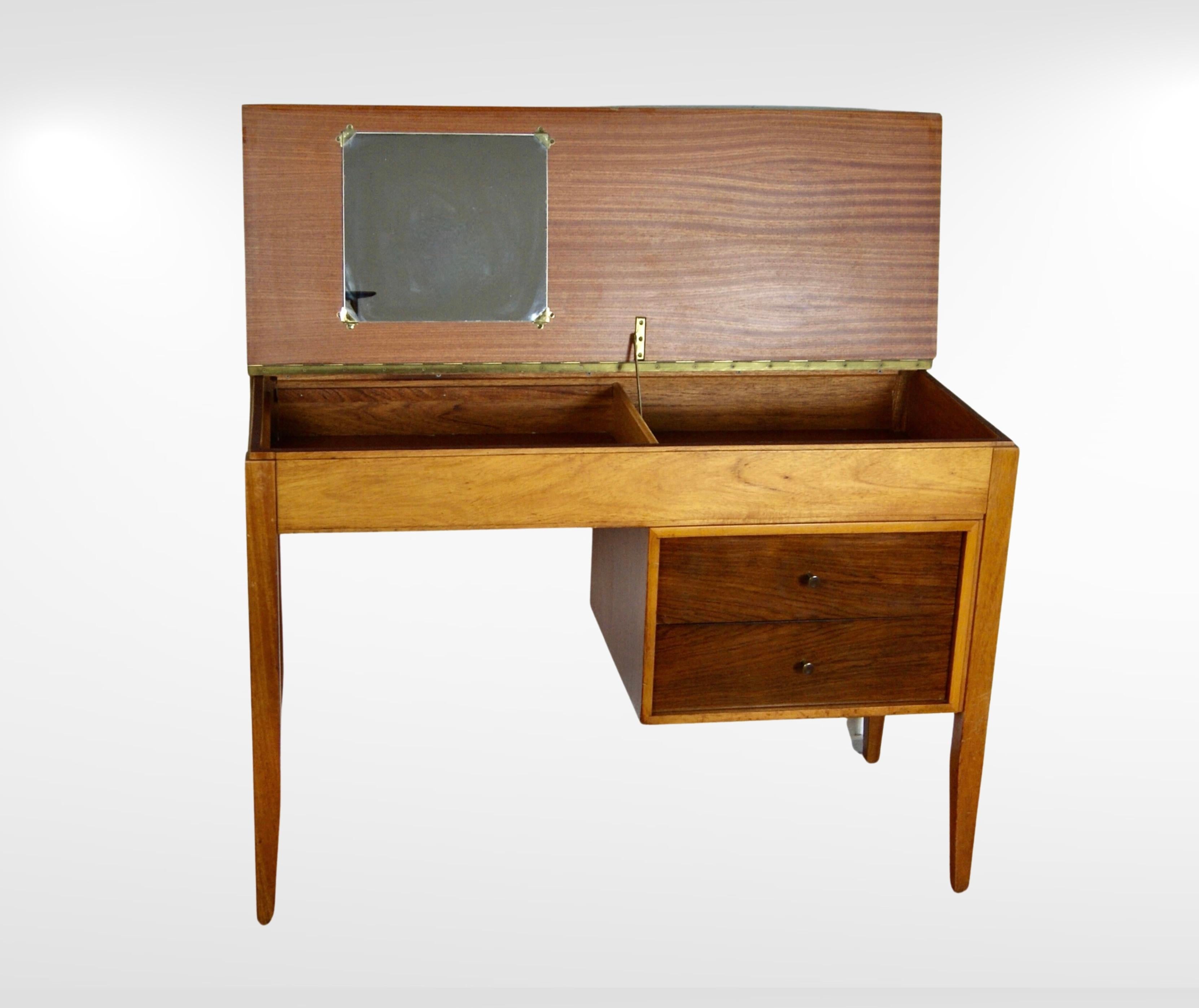 Autre Bureau/meuble rétro en cuir avec intérieur en miroir Peter Hayward pour UNIFLEX en vente