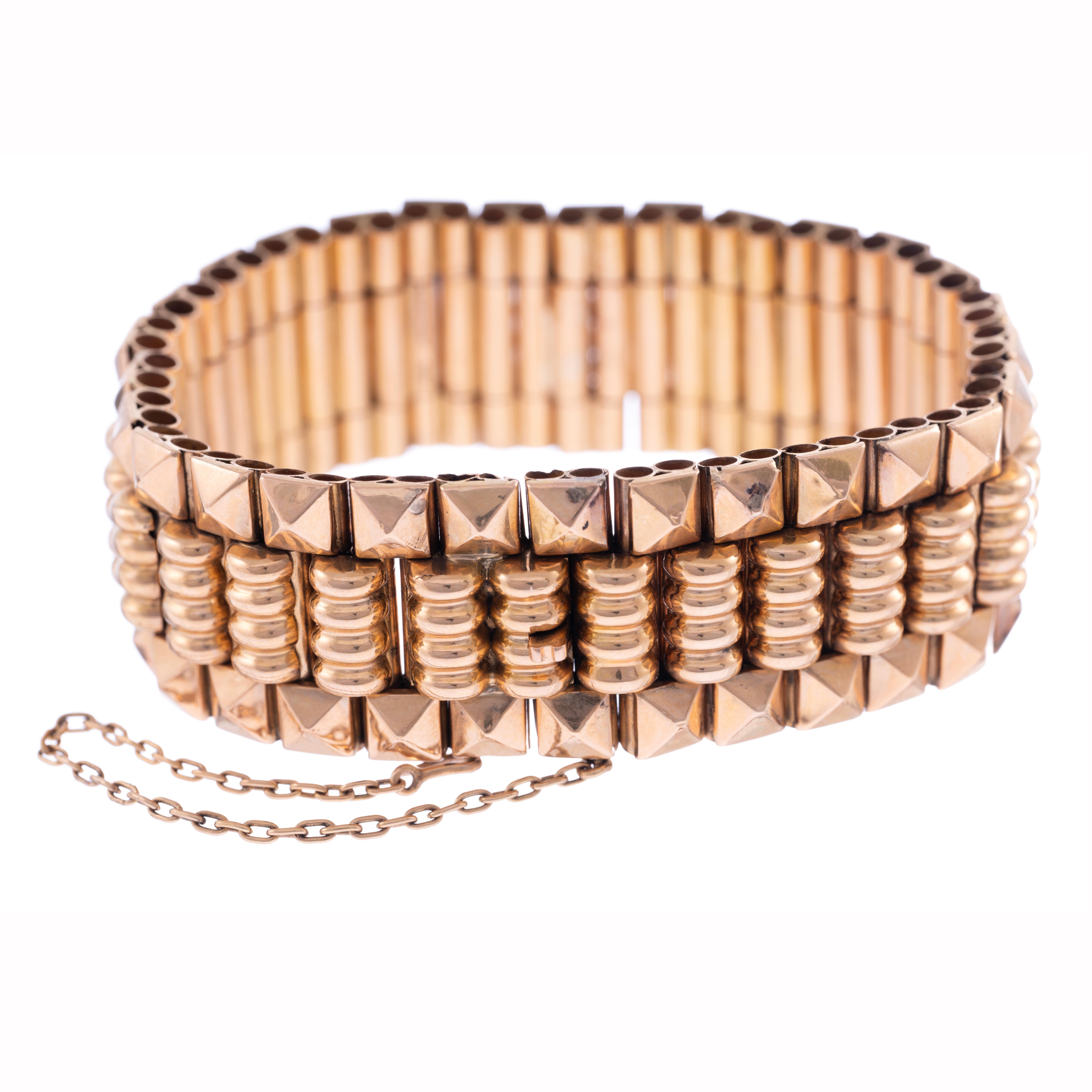 Bracciale Retro A Link Geometrico stilizzato in oro rosa 18 carati Circa 1940 In condizioni ottime in vendita a Carmel-by-the-Sea, CA