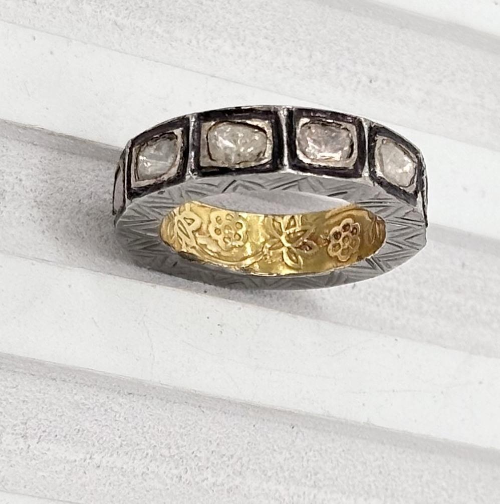 -Diamond type- Natural uncut diamond

-Diamond color- white with a tint of yellow

-Diamond weight- 2.22ctw

-Metal- 14K solid yellow gold and 925 Sterling silver

- Gross weight- 5.510grams

- Available ring size- 6.5 US
