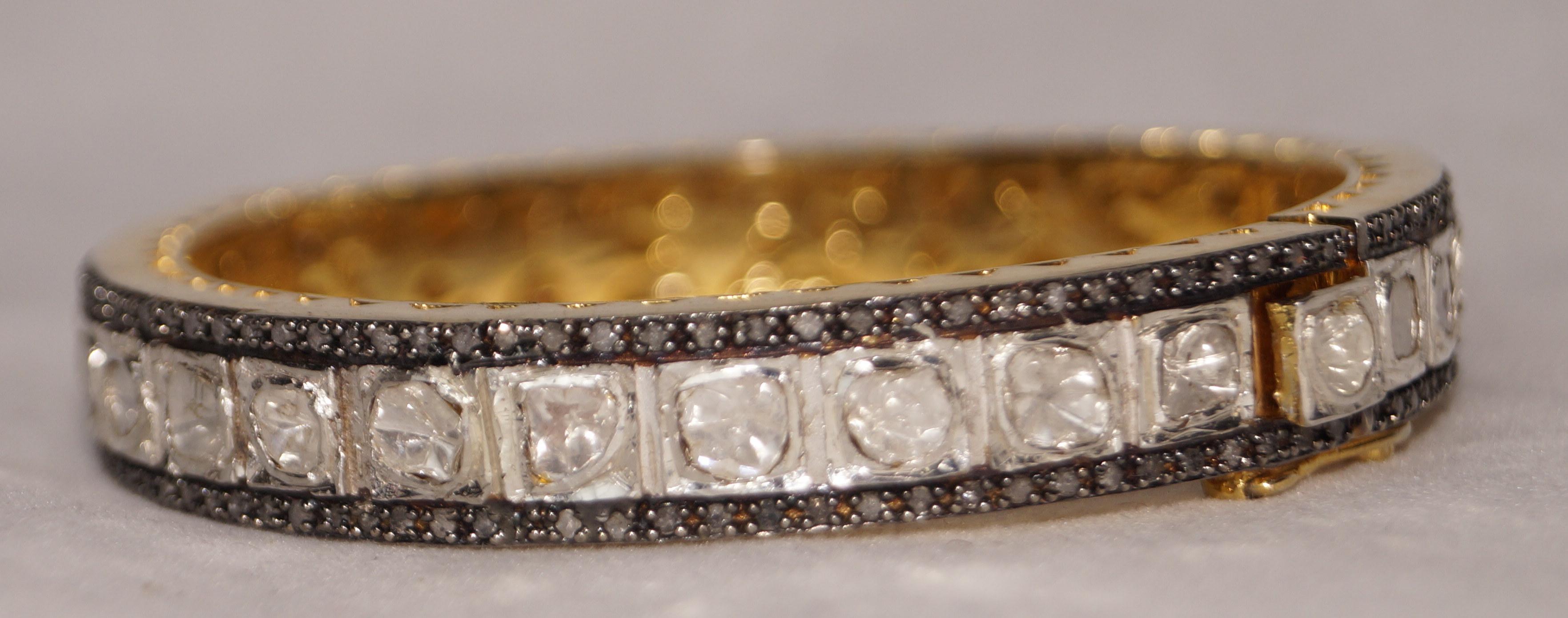 Art Deco Retro look 5.88cts rose cut Uncut diamond sterling silver hinged bracelet For Sale