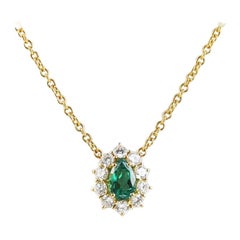 Retro Look Classic 1990s Emerald 18 Karat Gold Necklace with Diamonds