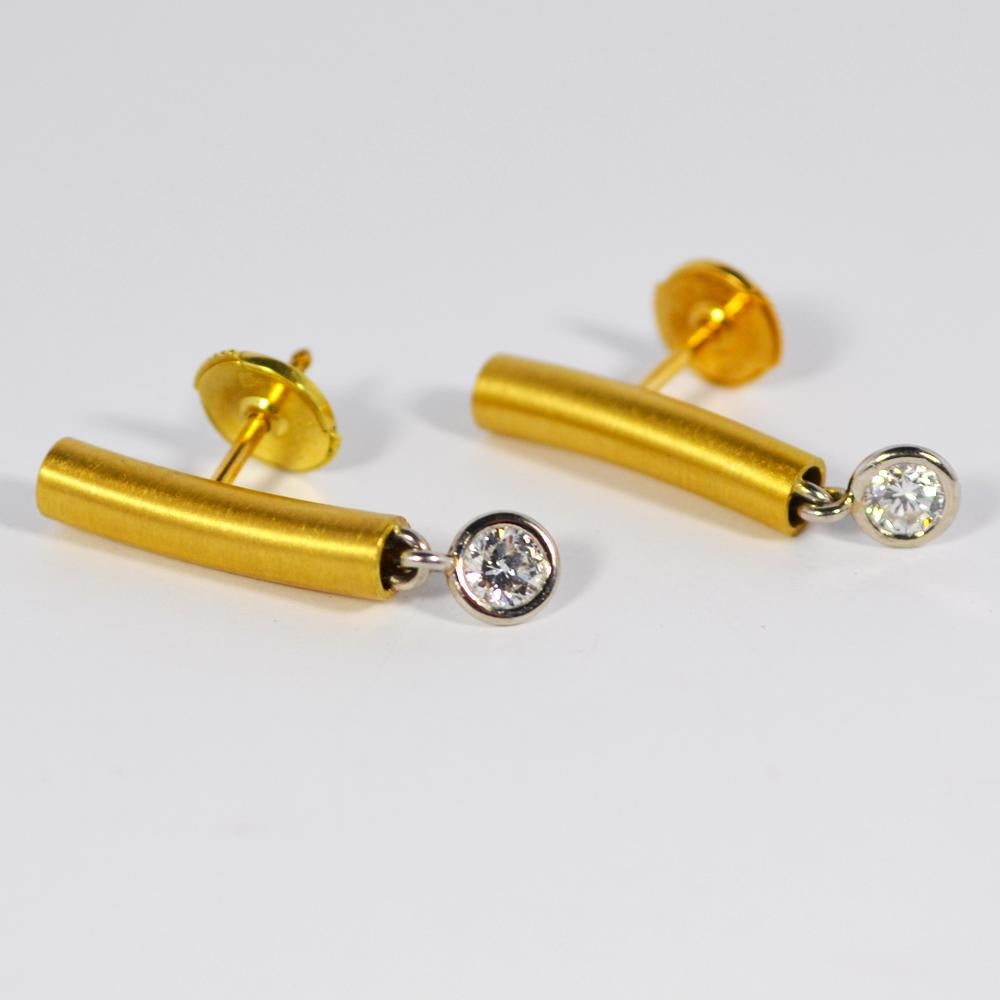 Brilliant Cut Retro Love 18K Gold Diamond Earrings 0.5 Carat H/SI1 For Sale