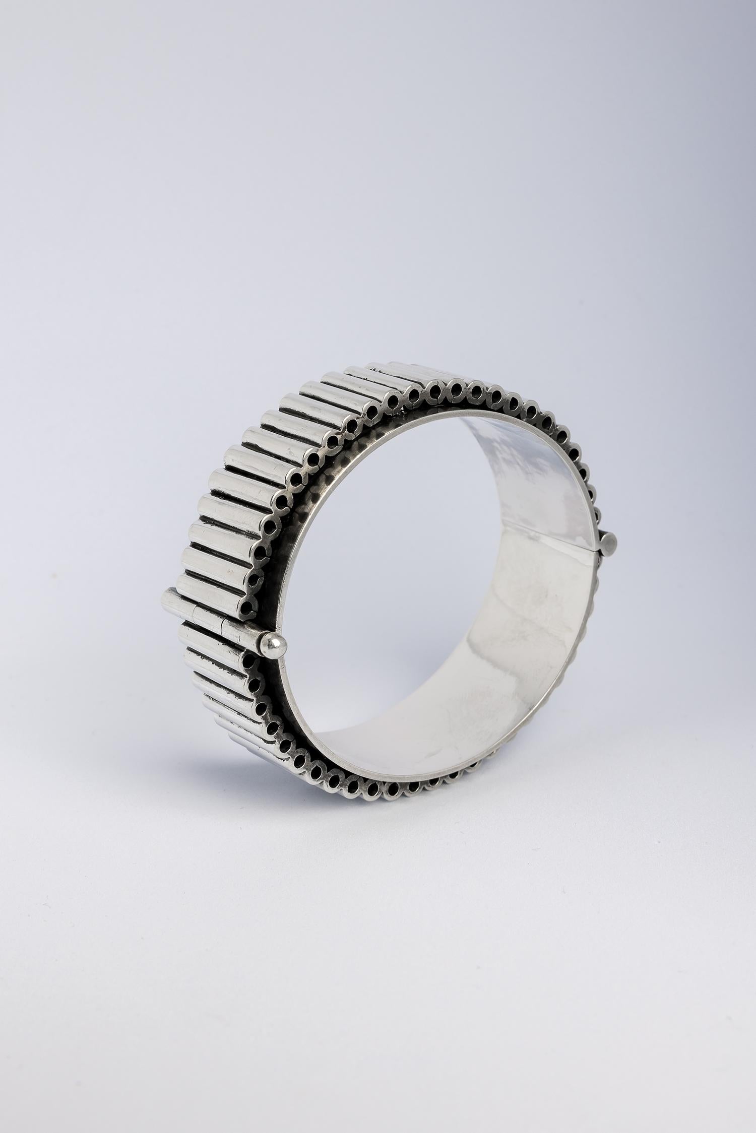 Bracelet rétro en argent massif épais inspiré de la machine des années 1960 de A. Tillander Pour femmes en vente