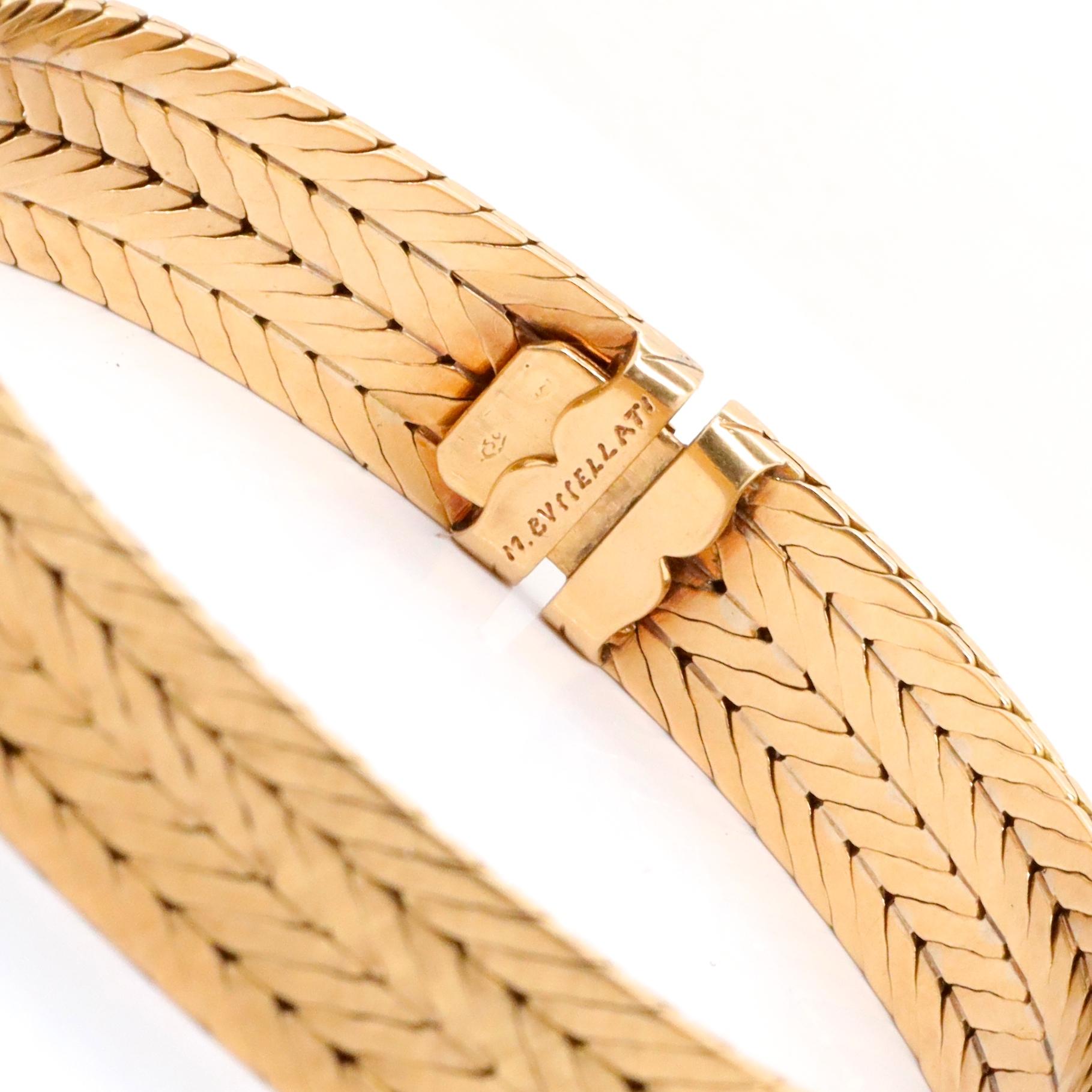 The unique herringbone design is signed by Mario Buccellati the true master of the house of Buccellati. This outstanding bracelet is not only great to wear but also satisfying to see in your estate jewelry box collection. Retro Mario Buccellati 18k