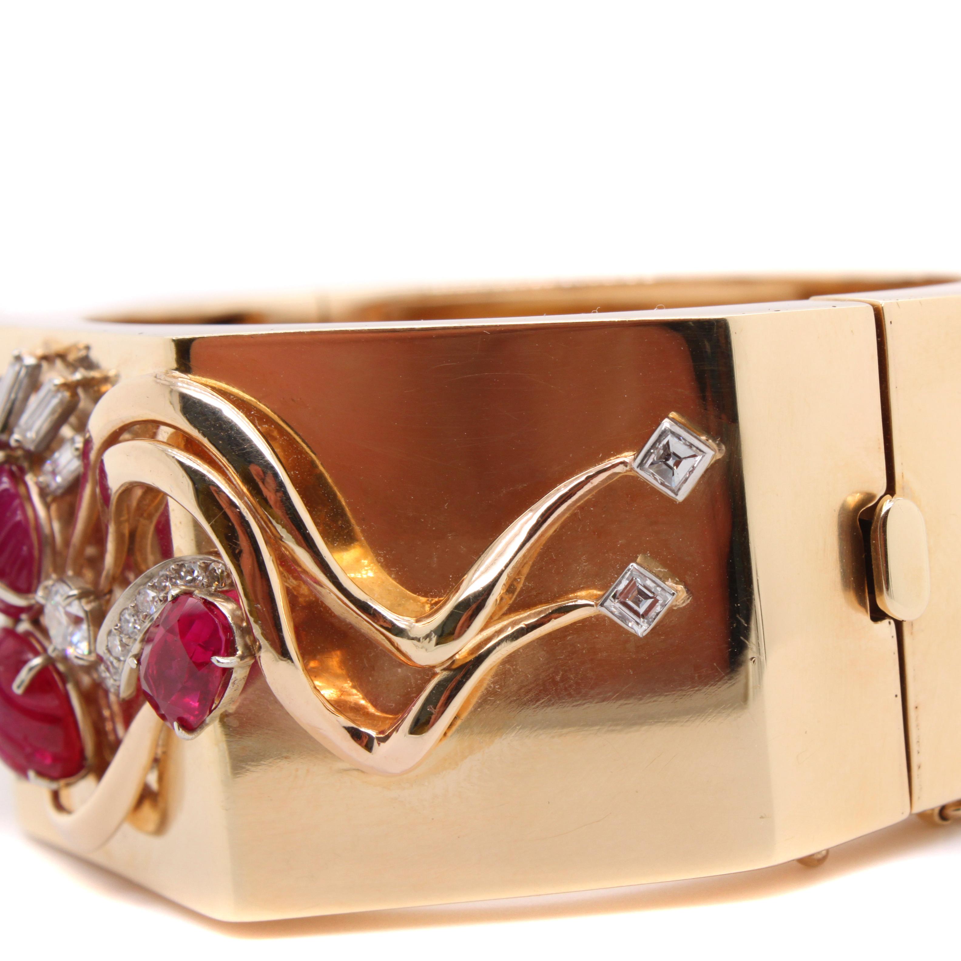 Retro Mauboussin Trabert Hoeffer Ruby and Diamond Gold Bangle, circa 1940s 1