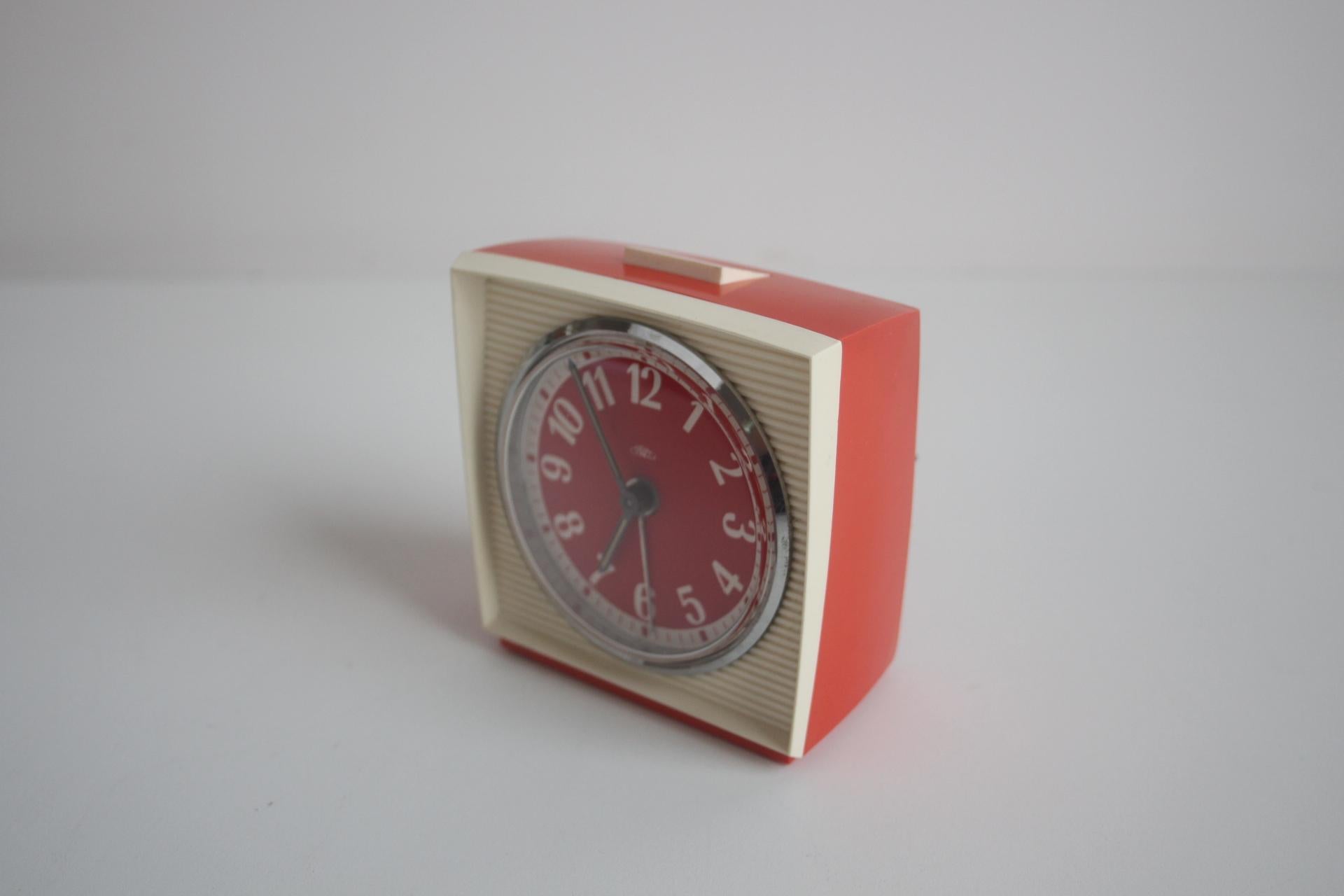 Retro mechanical alarm clock PRIM, Czechoslovakia, 1970s. For Sale 5