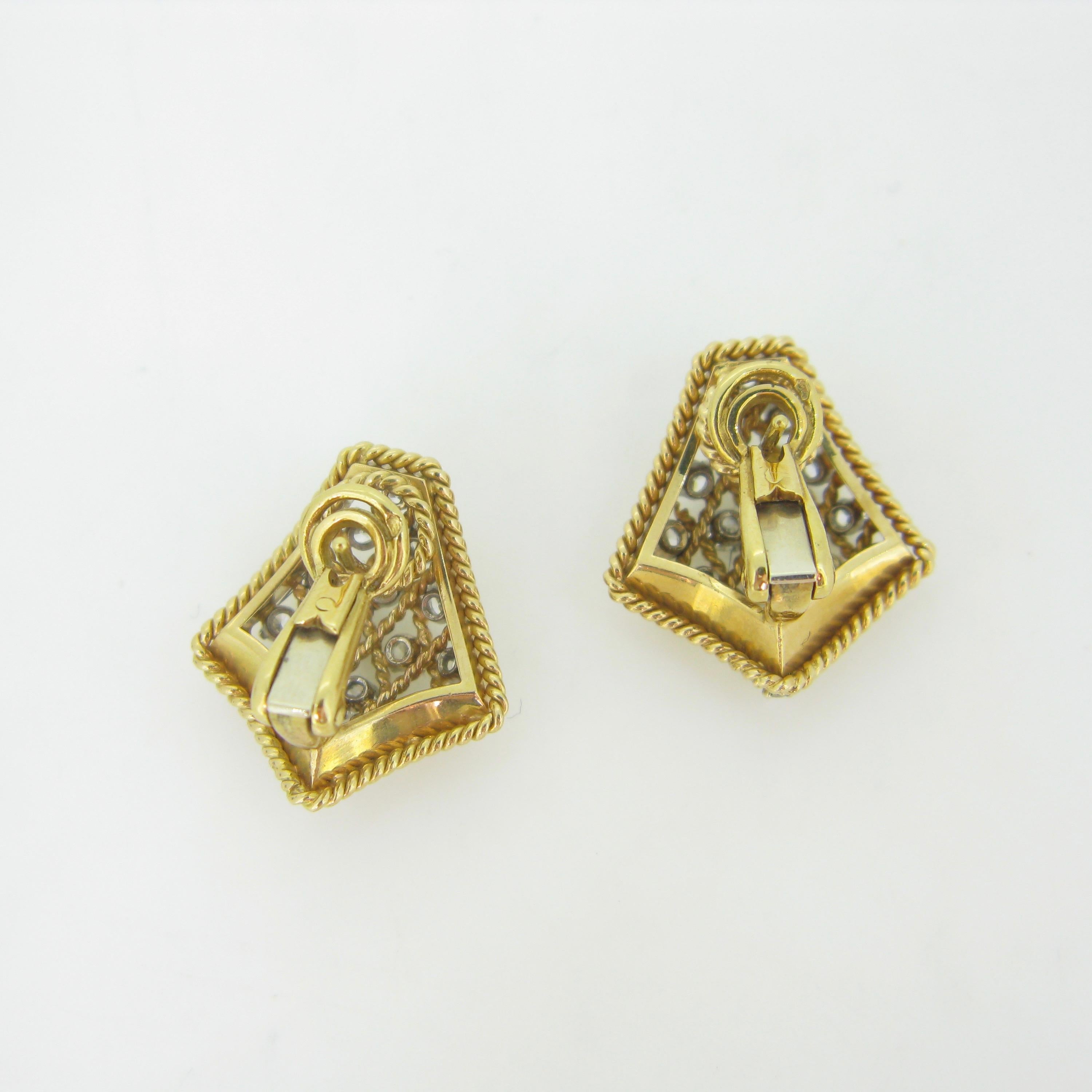 Women's or Men's Retro Mesh Twisted Diamonds Yellow Gold Earrings