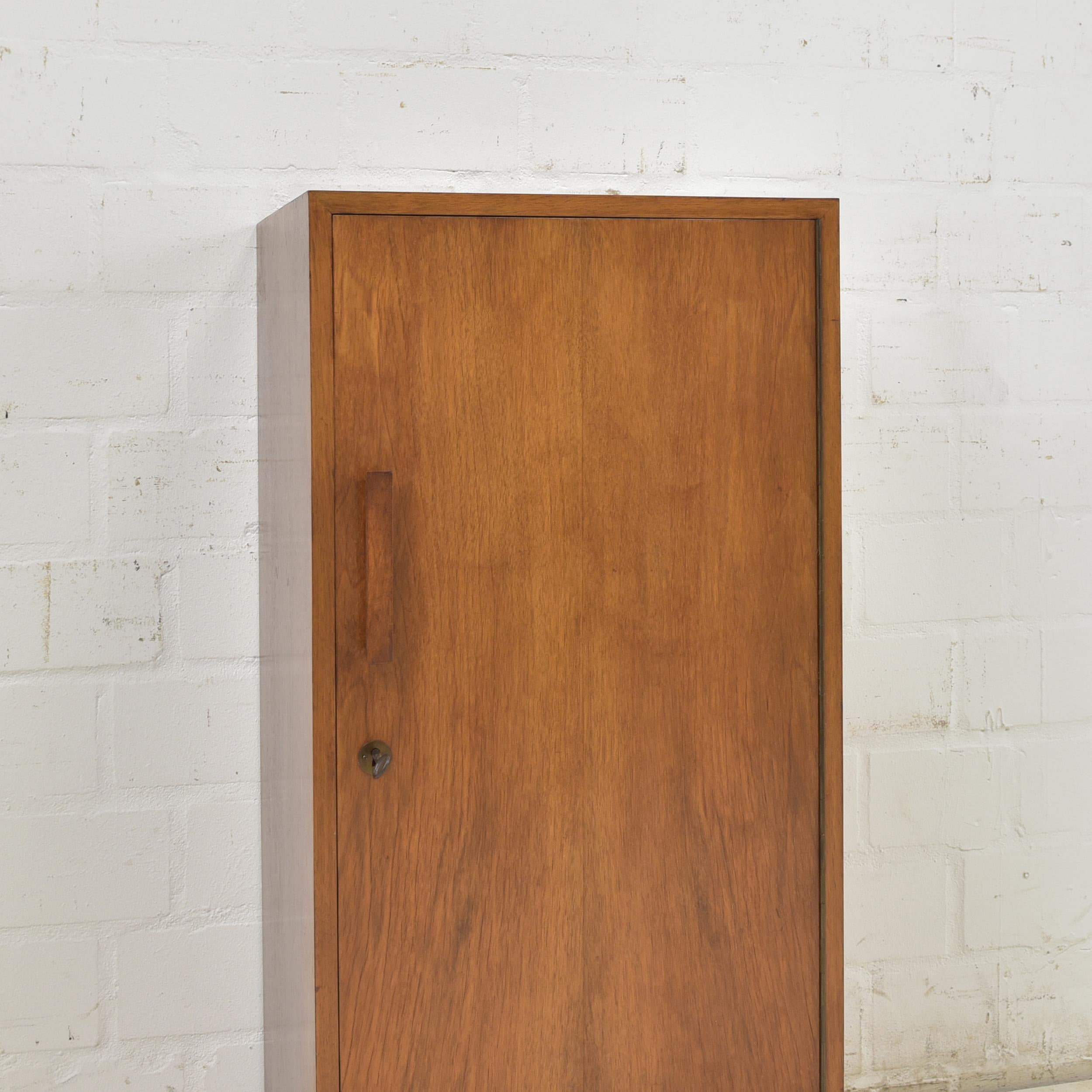 Retro Midcentury Art Deco Narrow Chest of Drawers / Small Cabinet, 1950 For Sale 3