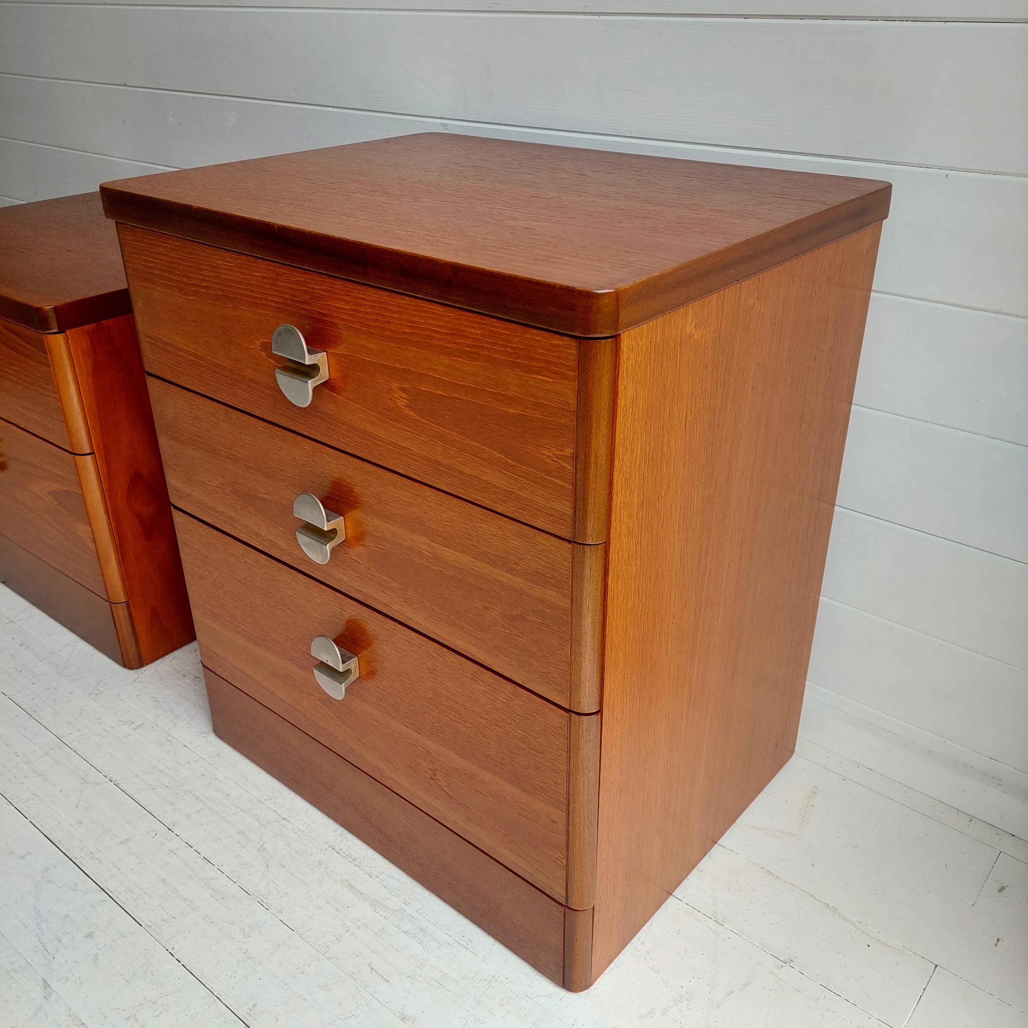 Retro Midcentury Stag Cantata Teak Bedside Tables Drawers Nightstands, 70s In Good Condition In Leamington Spa, GB