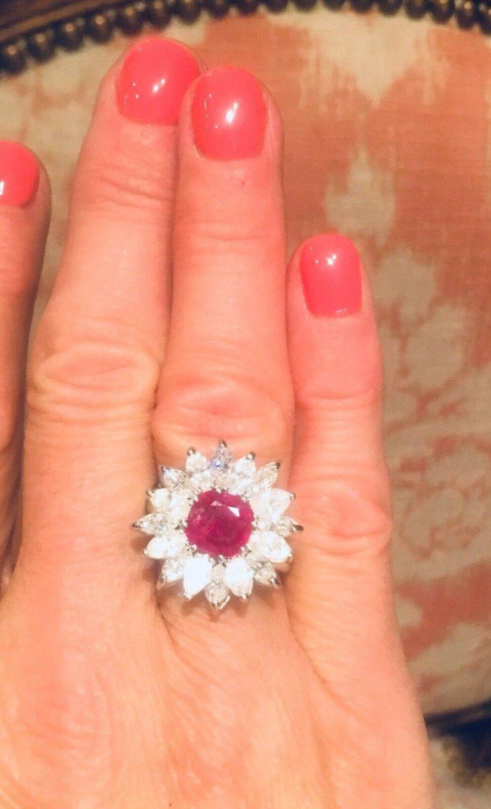 Retro Midcentury 1950s 4.30 Carat Red Ruby VS Diamond Halo Cluster Cocktail Ring In Excellent Condition In Shaker Heights, OH