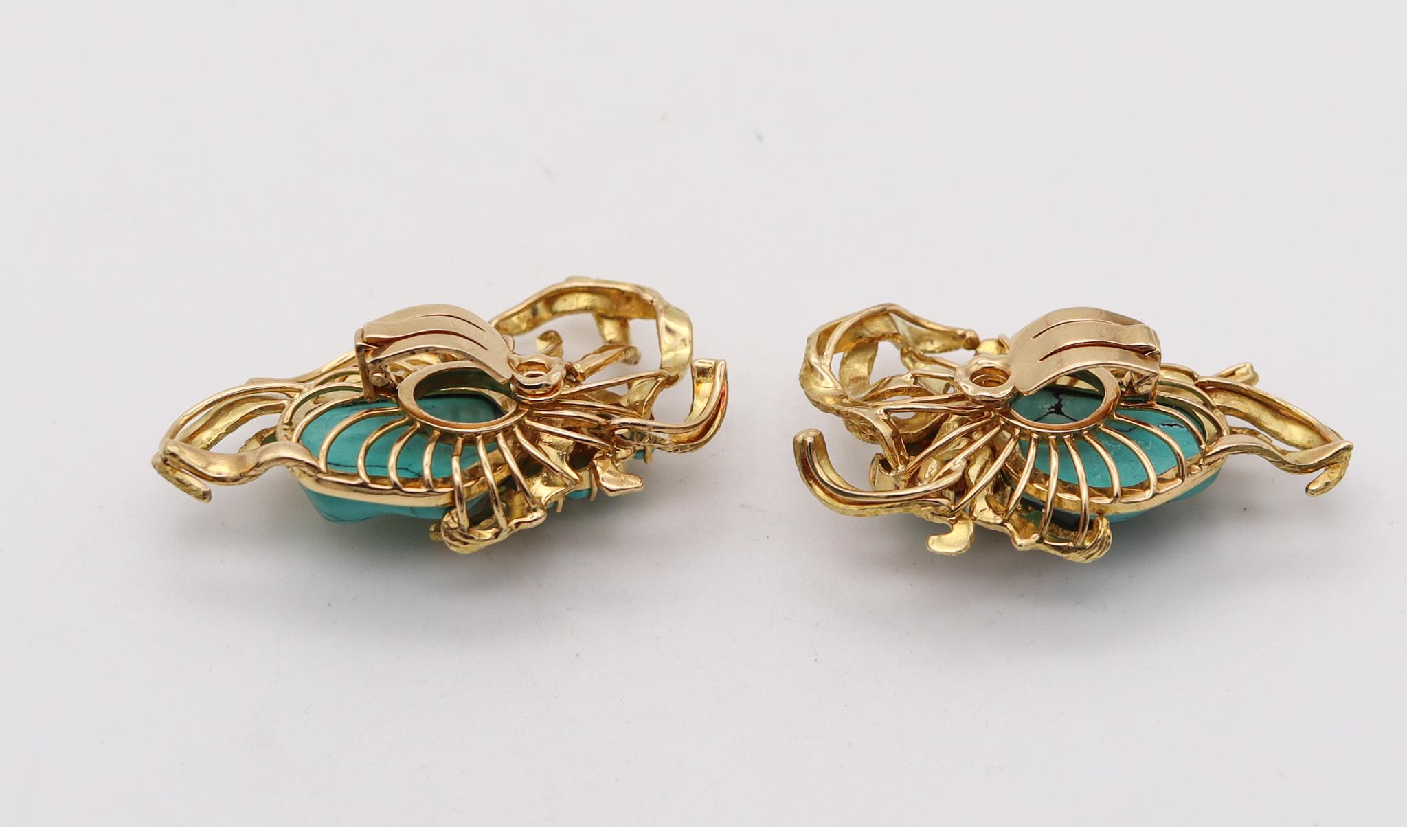 Retro Modern 1960  Italian Free Form Earrings In 18Kt Yellow Gold With Turquoise In Excellent Condition For Sale In Miami, FL