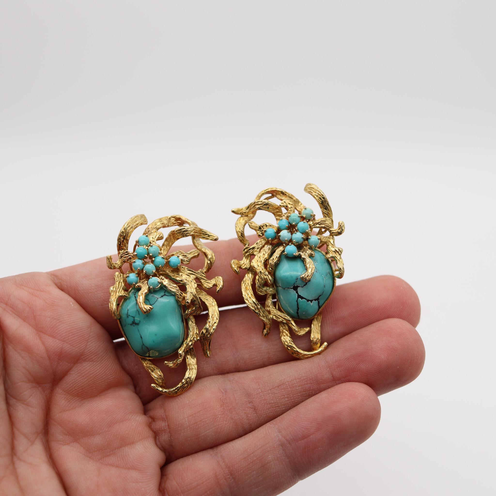 Women's Retro Modern 1960  Italian Free Form Earrings In 18Kt Yellow Gold With Turquoise For Sale