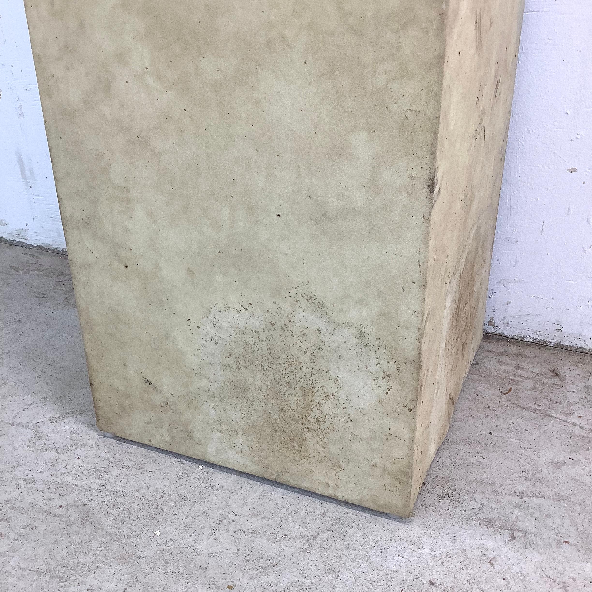 Retro Modern Mirrored Top Display Pedestal in vendita 8