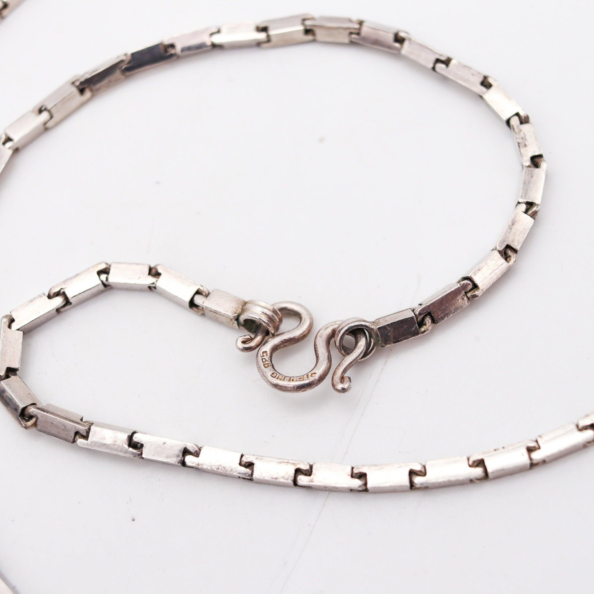 RETRO MODERNISTA 1970 Catena lunga vintage in argento massiccio .925 In condizioni ottime in vendita a Miami, FL
