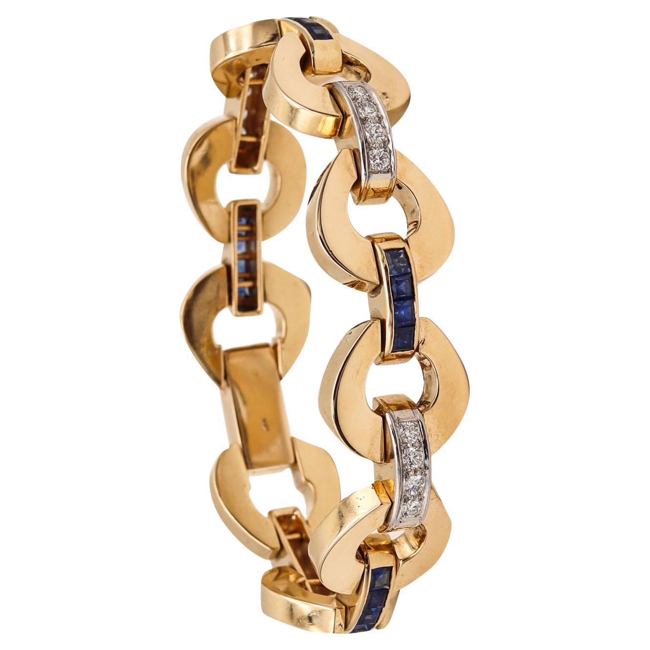 Bracelet rétro moderniste en or jaune 14 carats avec 6,56 carats de diamants et saphirs en vente