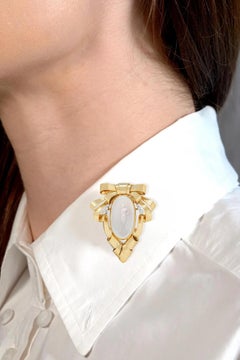 Retro Moonstone Intaglio Diamond Platinum 18K Yellow Gold Vintage Ribbon Brooch