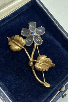 Retro Moonstone Sapphire Flower Brooch 14 Karat Gold Antique Midcentury