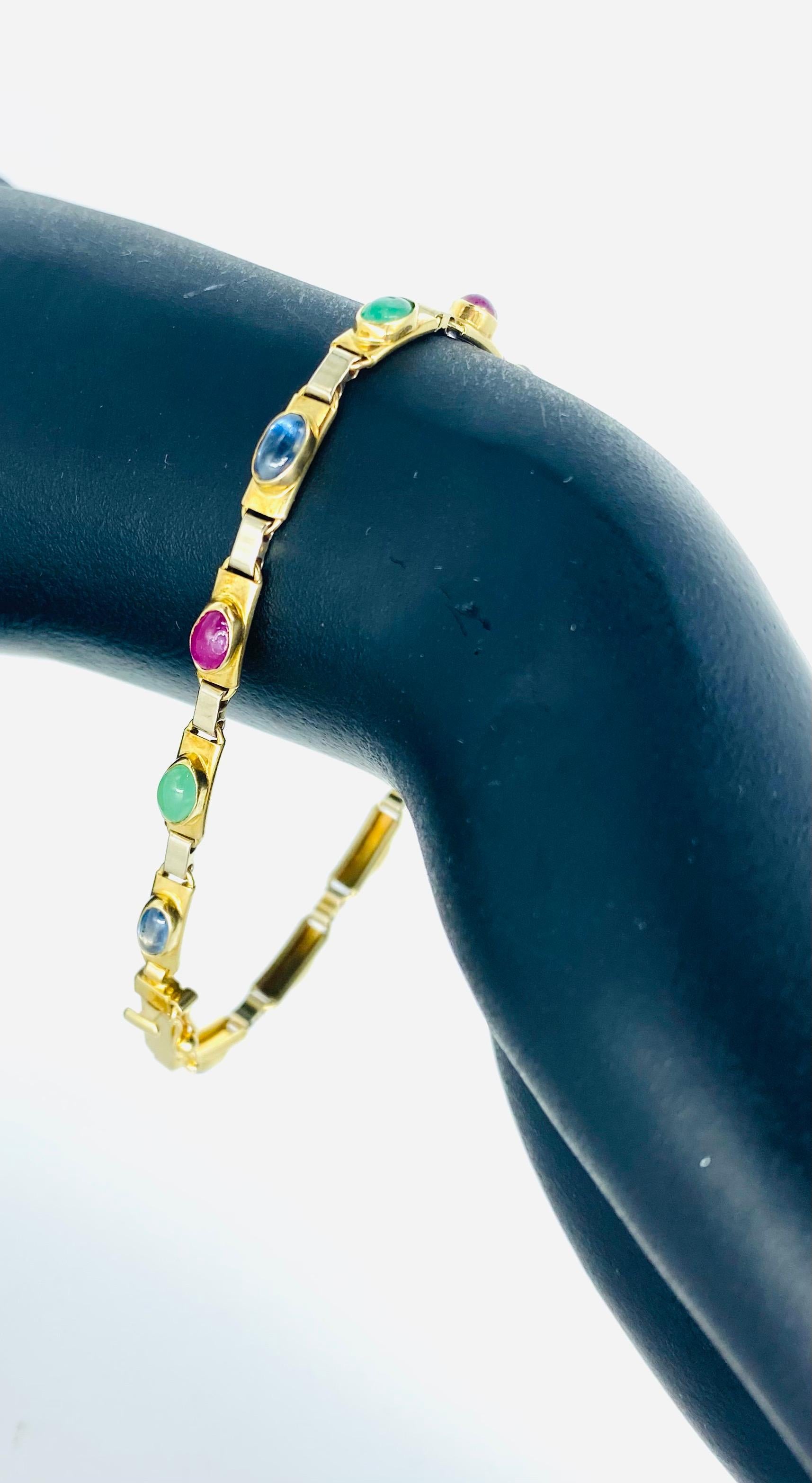 Bracciale Tennis Retro Multi-Color Oval Cabochon Emerald, Ruby & Sapphire Italia in vendita 1