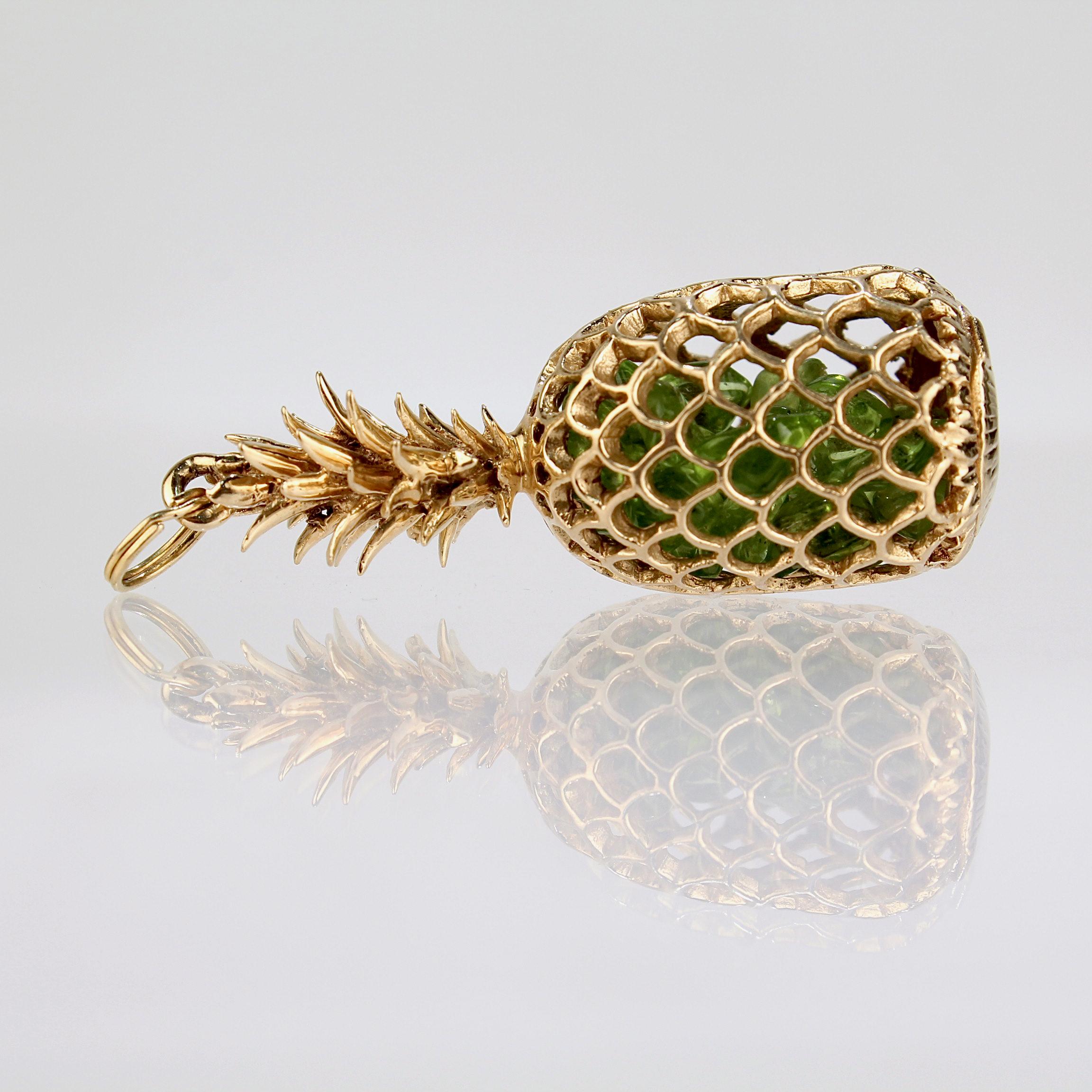 Retro Na Hoku / Edward Sultan 14k Gold & Emerald Pineapple Charm or Pendant  In Good Condition For Sale In Philadelphia, PA