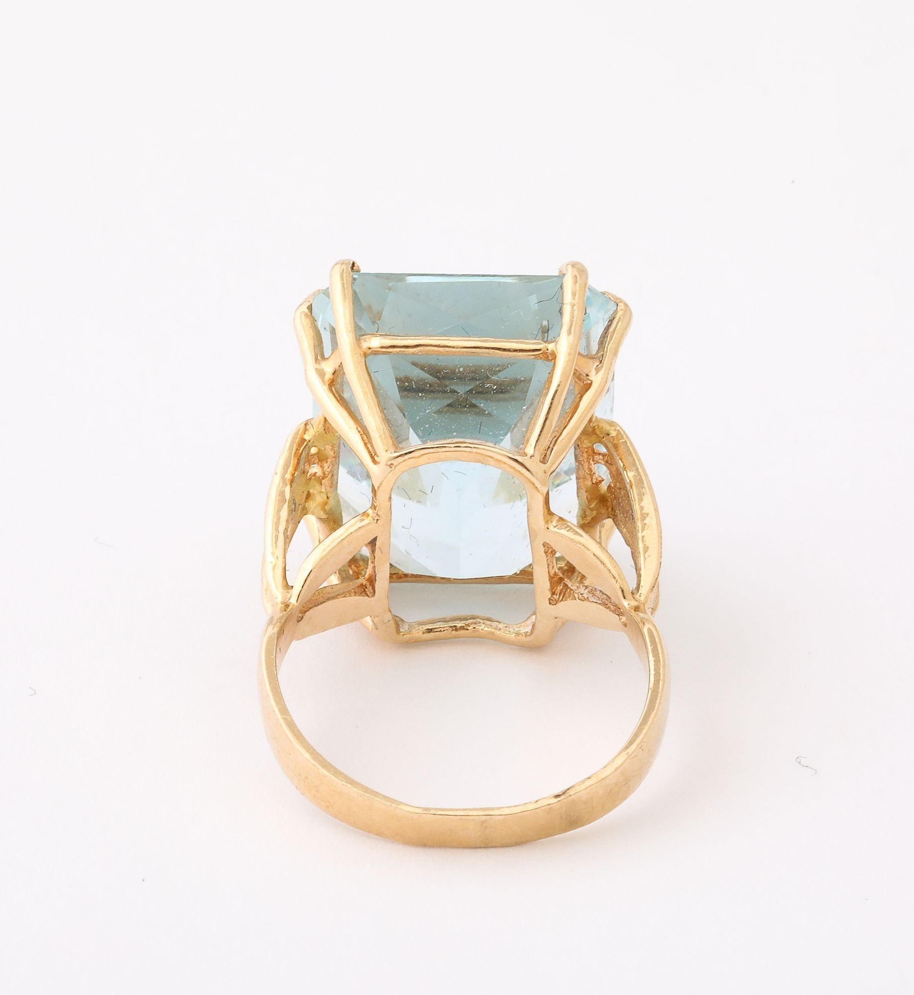 De las mujeres Retro Natural Aquamarine Ring 14K en venta