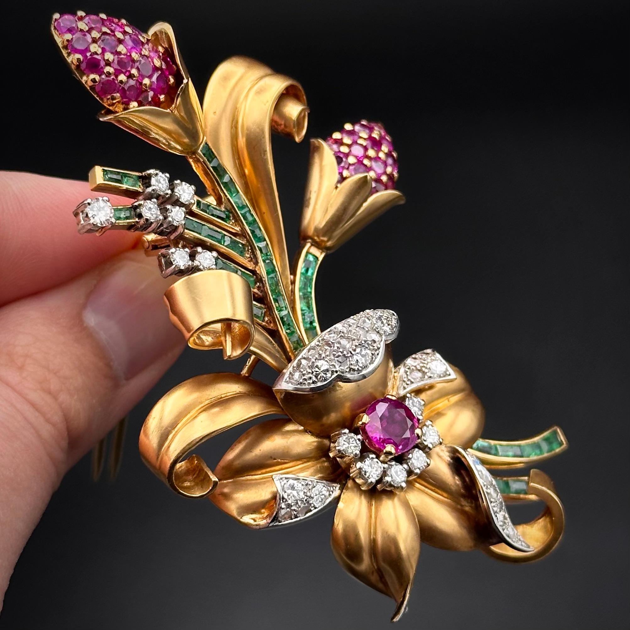 Retro Natural Burmese Ruby Emerald Diamond Floral Bouquet Brooch Rose Gold 1940s For Sale 3