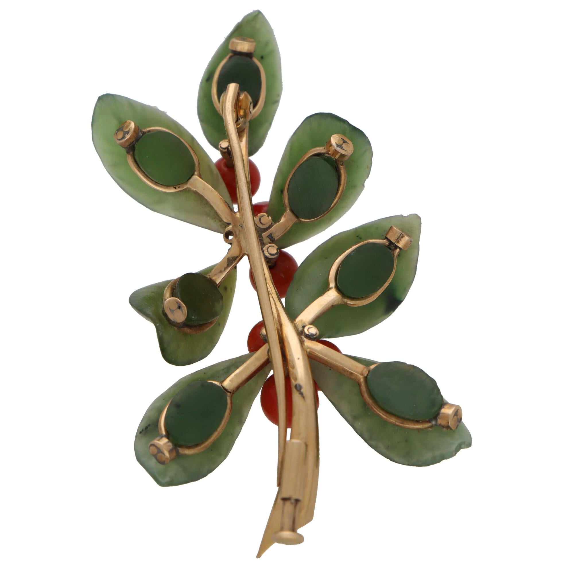 Retro Nephrite and Coral Leaf and Berries Brooch Set in 14k Yellow Gold In Fair Condition In London, GB