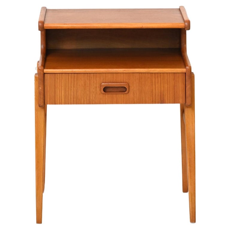 Retro Nightstand with Drawer For Sale at 1stDibs