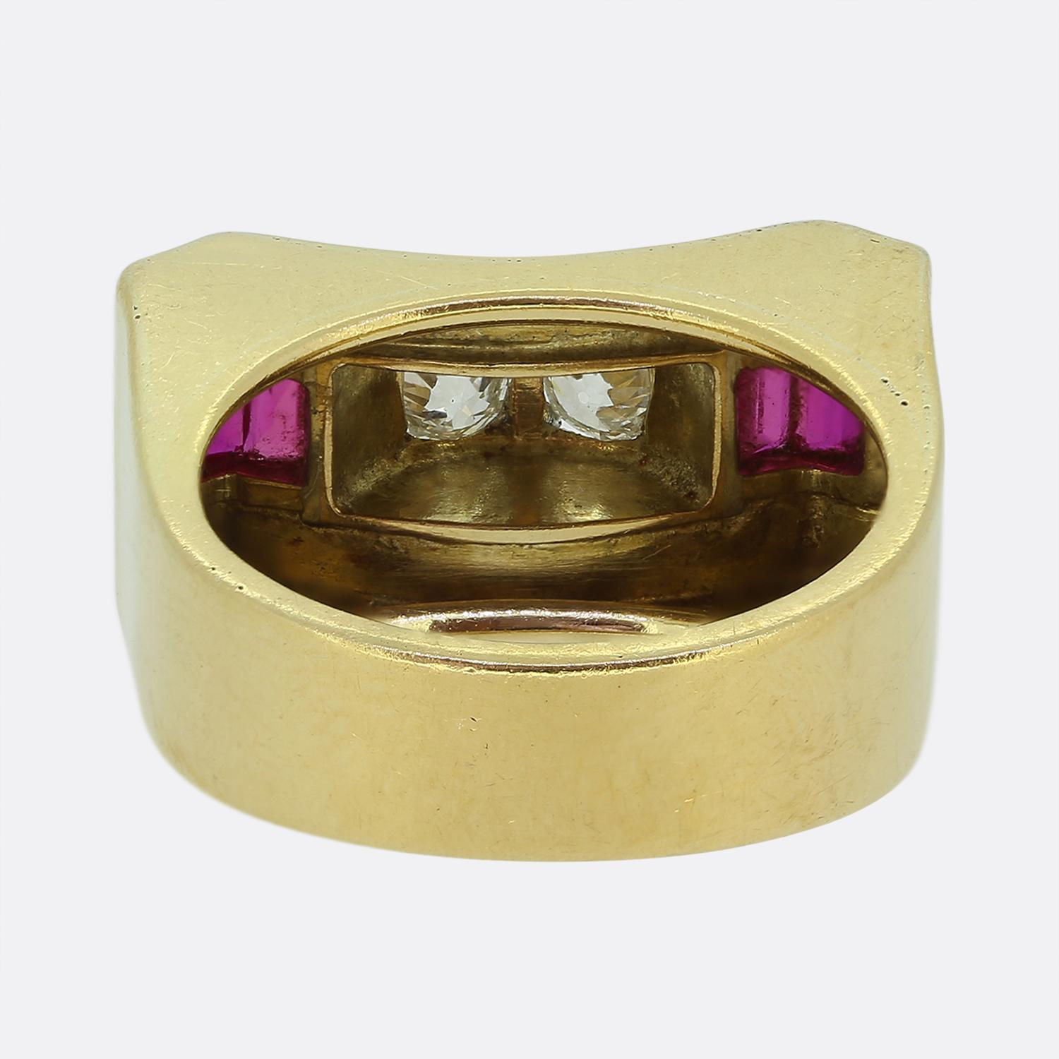Bague rétro à diamant et rubis de taille ancienne Bon état - En vente à London, GB