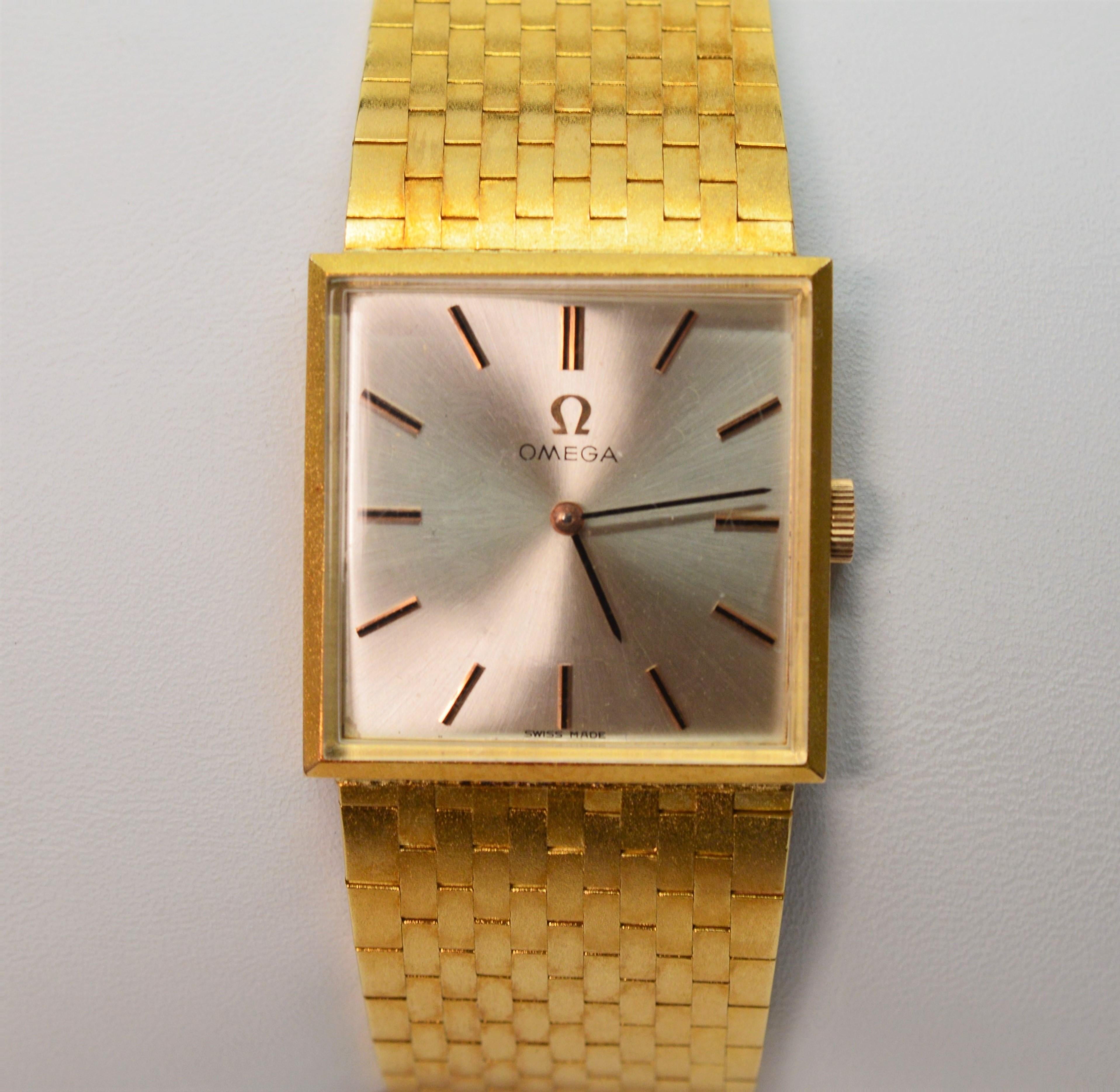 Retro Omega Goldkleid-Armbanduhr im Zustand „Hervorragend“ im Angebot in Mount Kisco, NY